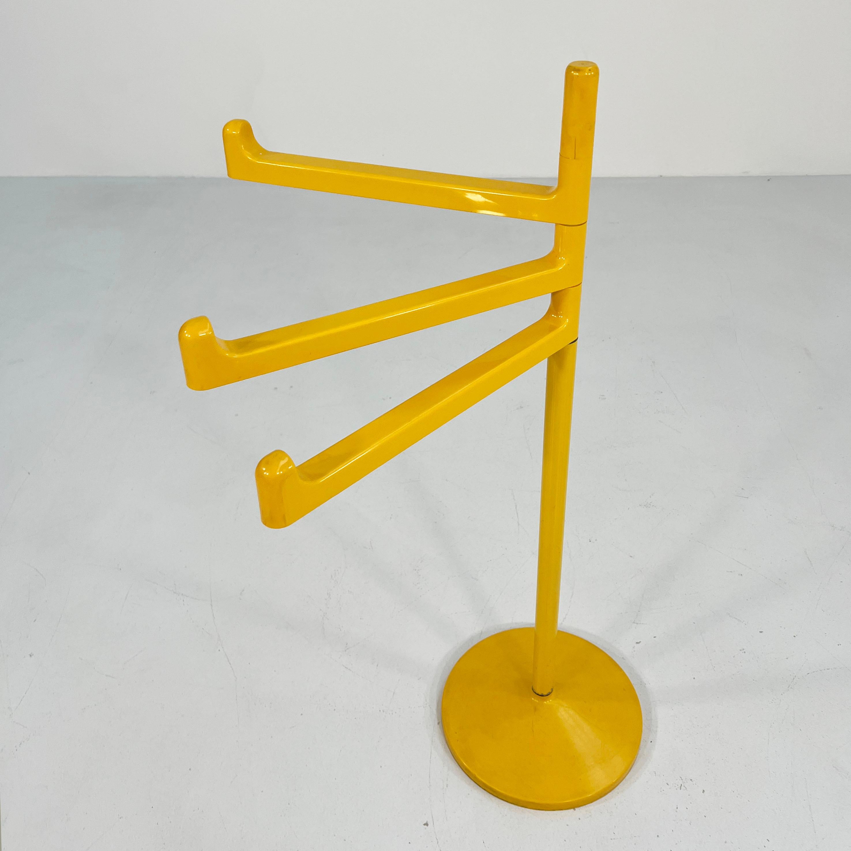Porte-serviettes jaune de Makio Hasuike pour Gedy, années 1970 1