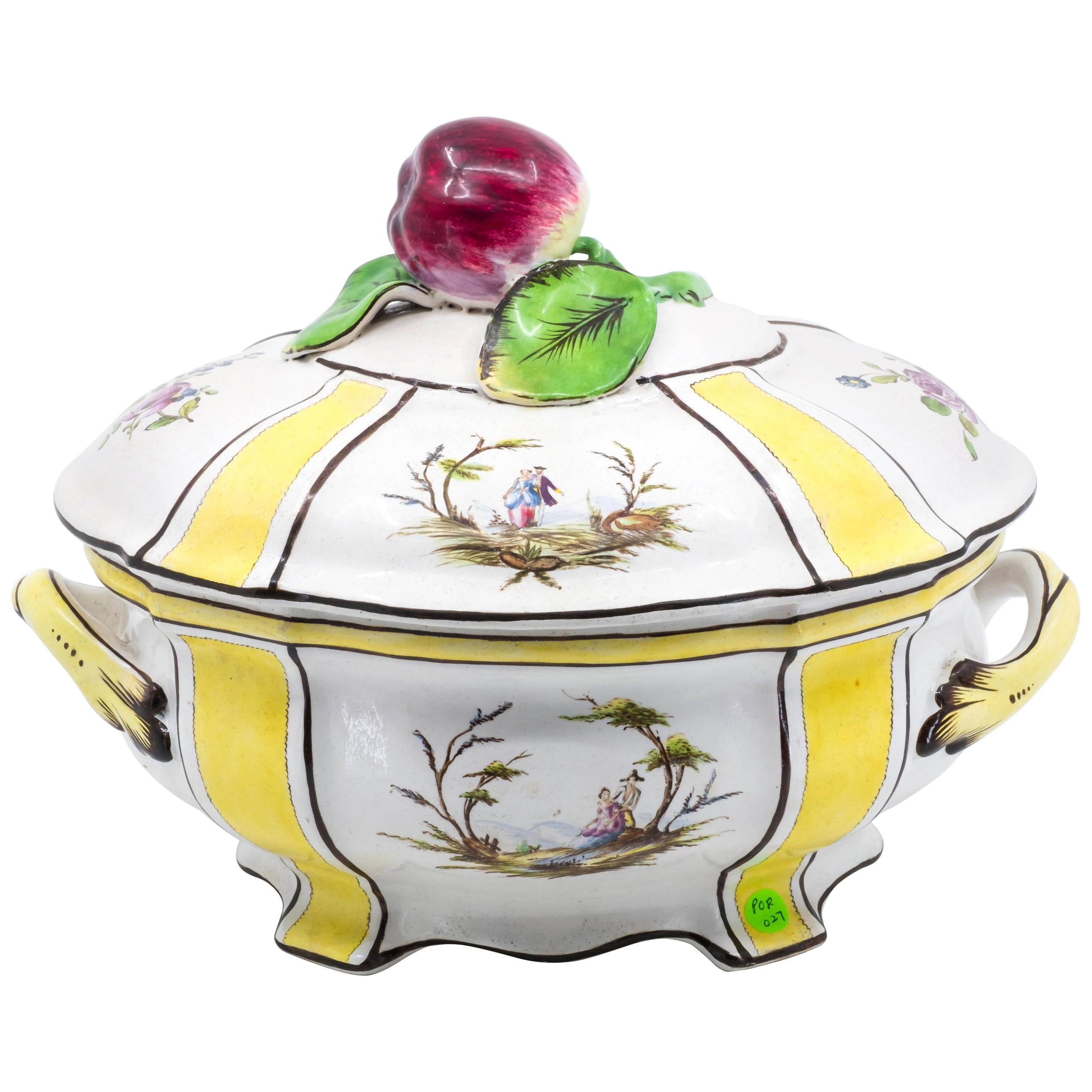 Yellow Tureen with Lid and Apple Finial, French, 19th Century im Angebot