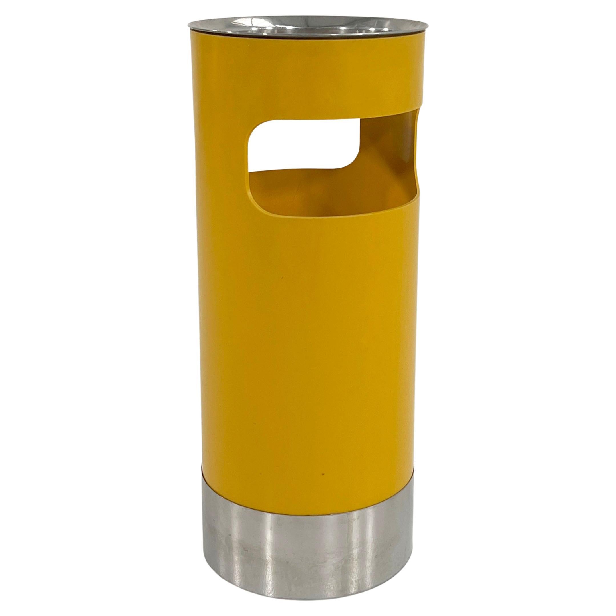 Yellow Umbrella Stand 
Ashtray Model 4610 by Gino Colombini for Kartell, 1970s