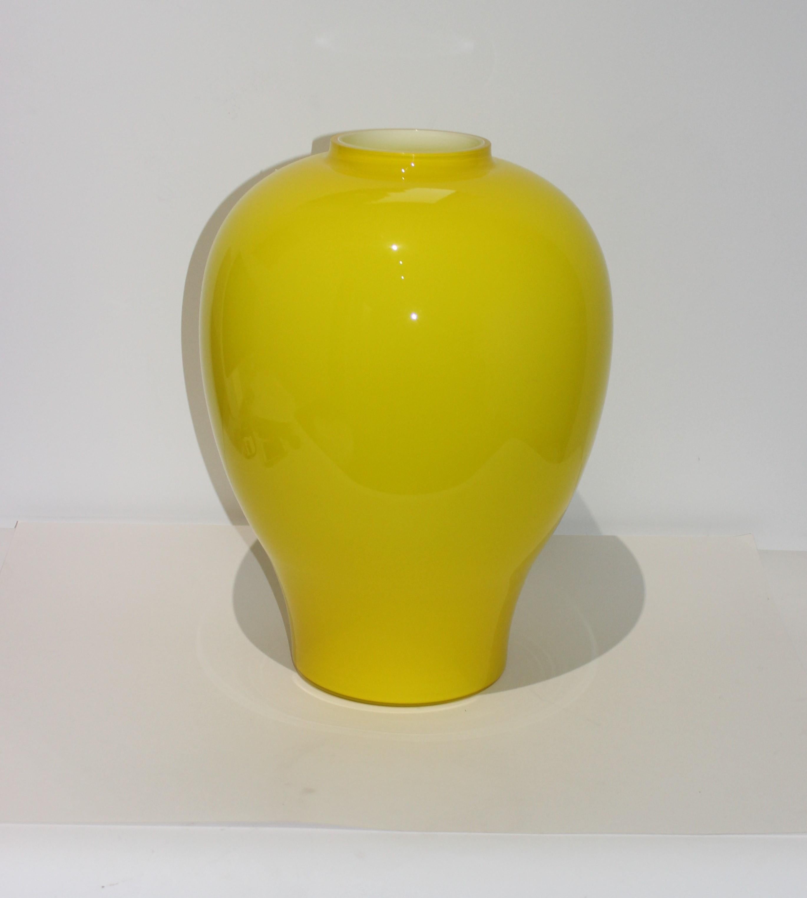 Yellow Vetri Murano glass vase 17