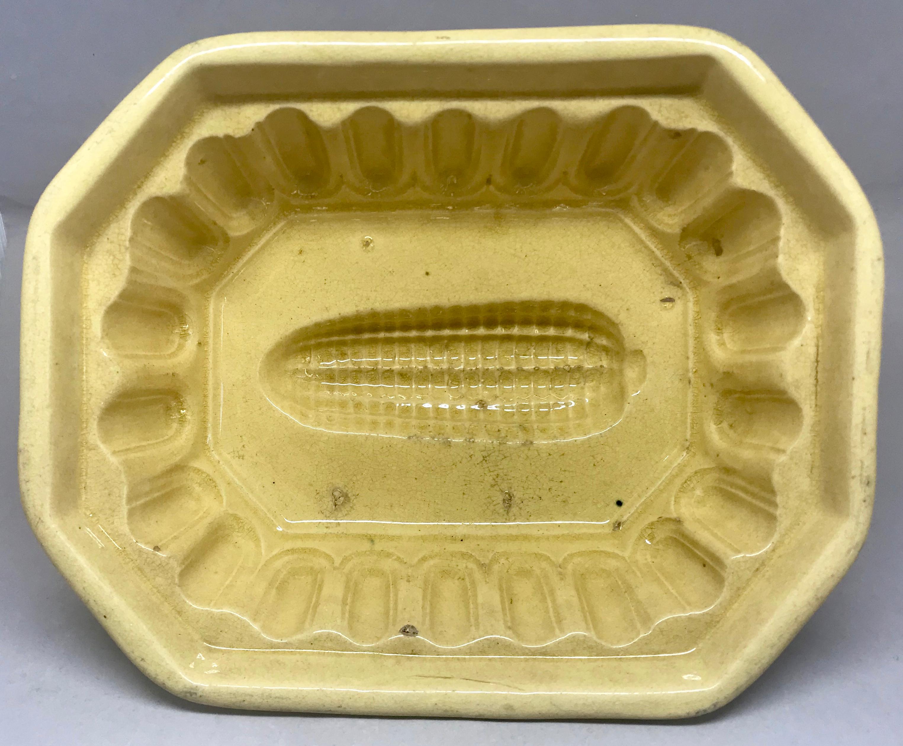 Yellow ware corn cob jelly pudding mould. Antique glazed yellow ware pottery jelly/pudding mould with fluted inset rim and corn cob, perfect for a Thanksgiving aspic or jelly. Most probably from New Jersey or Pennsylvania; in great antique