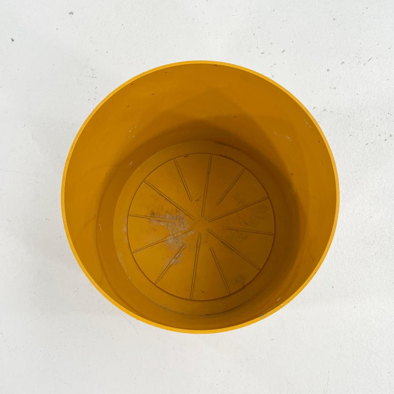 Yellow Waste Paper Bin Model 4660 by Gino Colombini for Kartell, 1970s