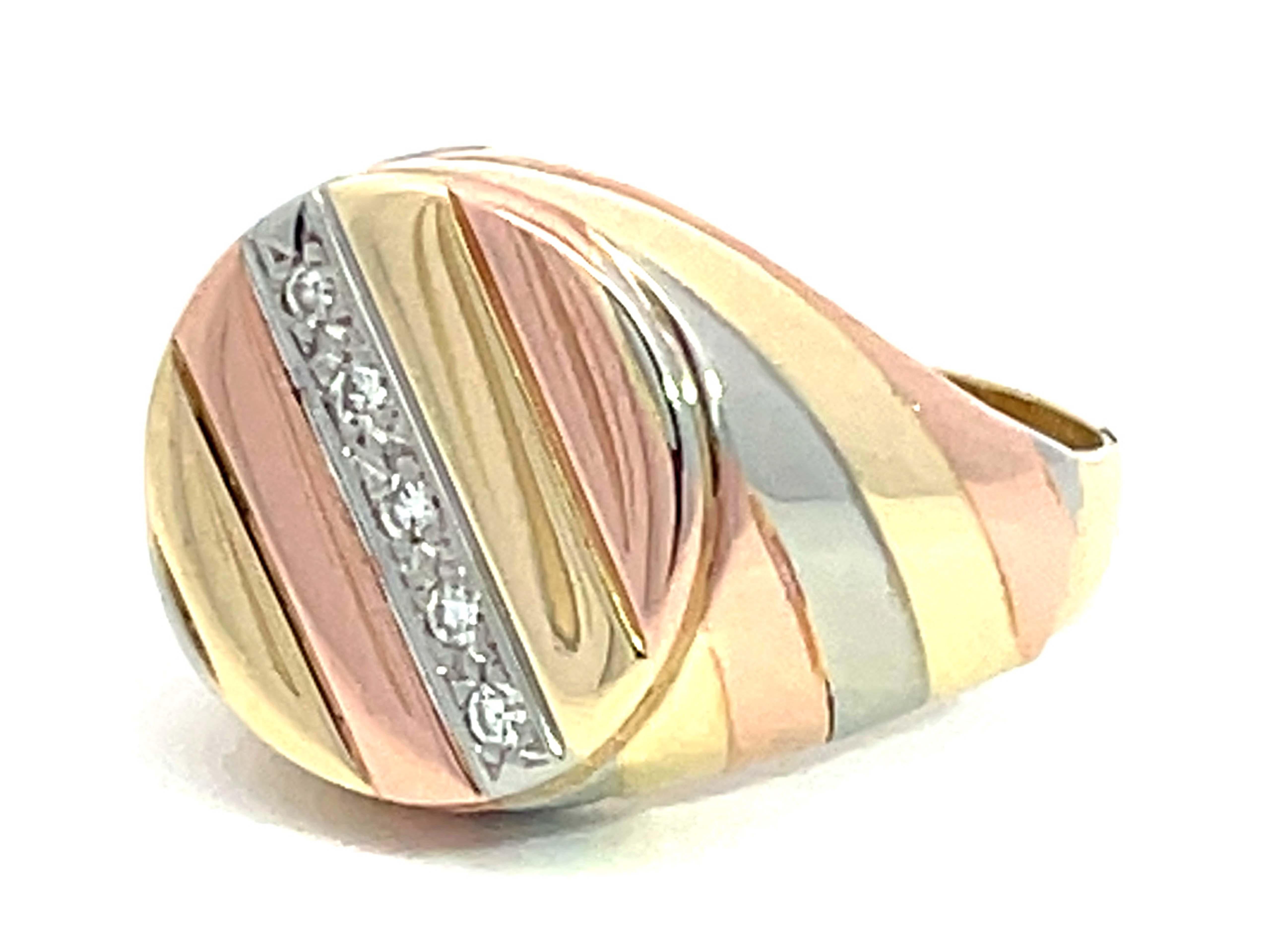 Brilliant Cut Yellow White and Rose Gold Diamond Signet Ring in 14k  For Sale