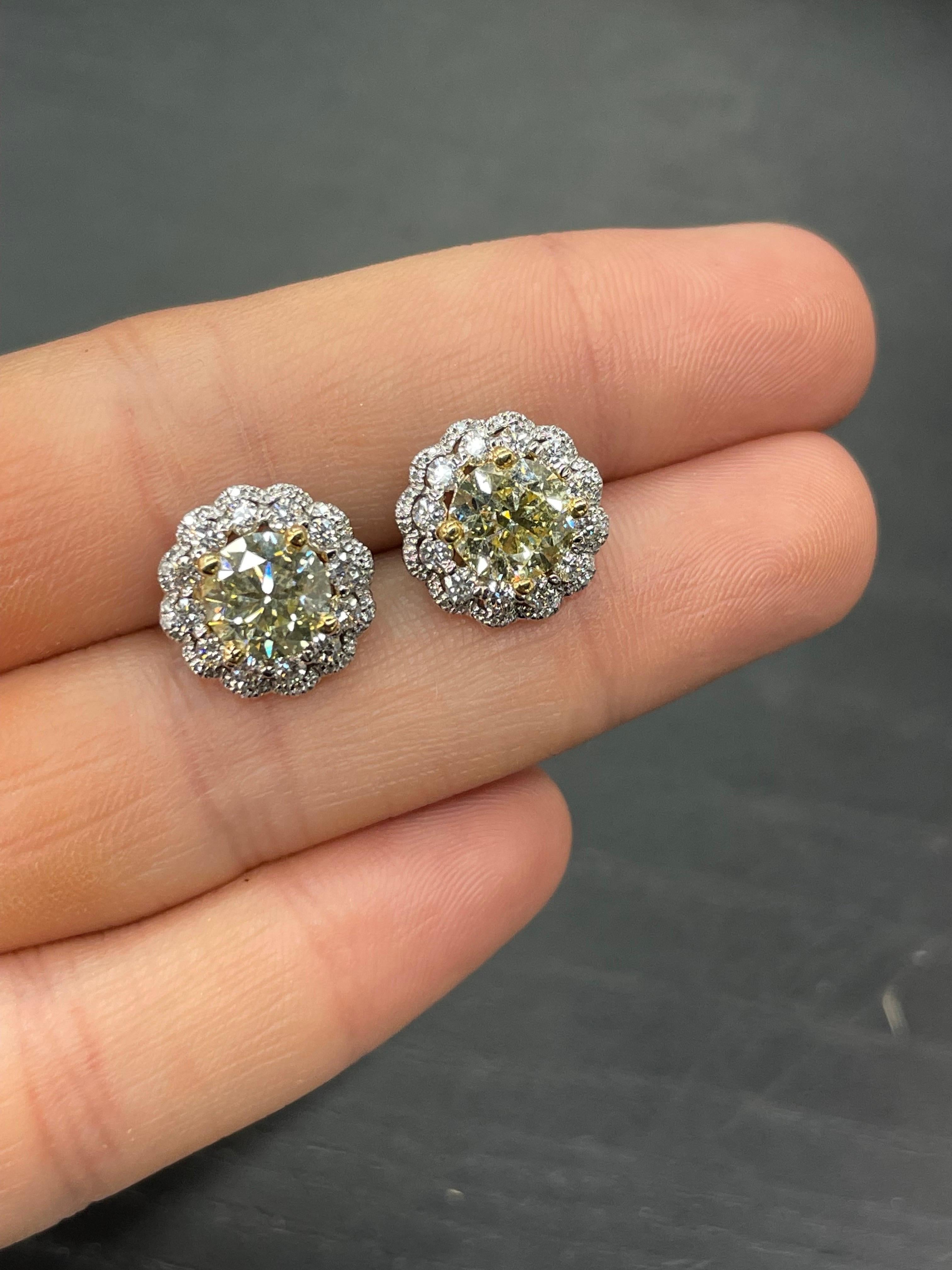 Gelber & Weißer Diamant-Ohrring und Ring Suite 6,55 Karat 18 Karat Gold  4