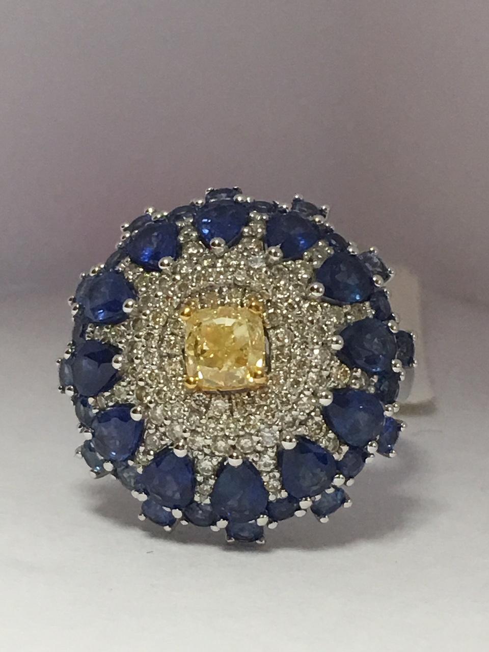 Yellow , White Diamonds and Blue Sapphire Ring In New Condition In Trumbull, CT