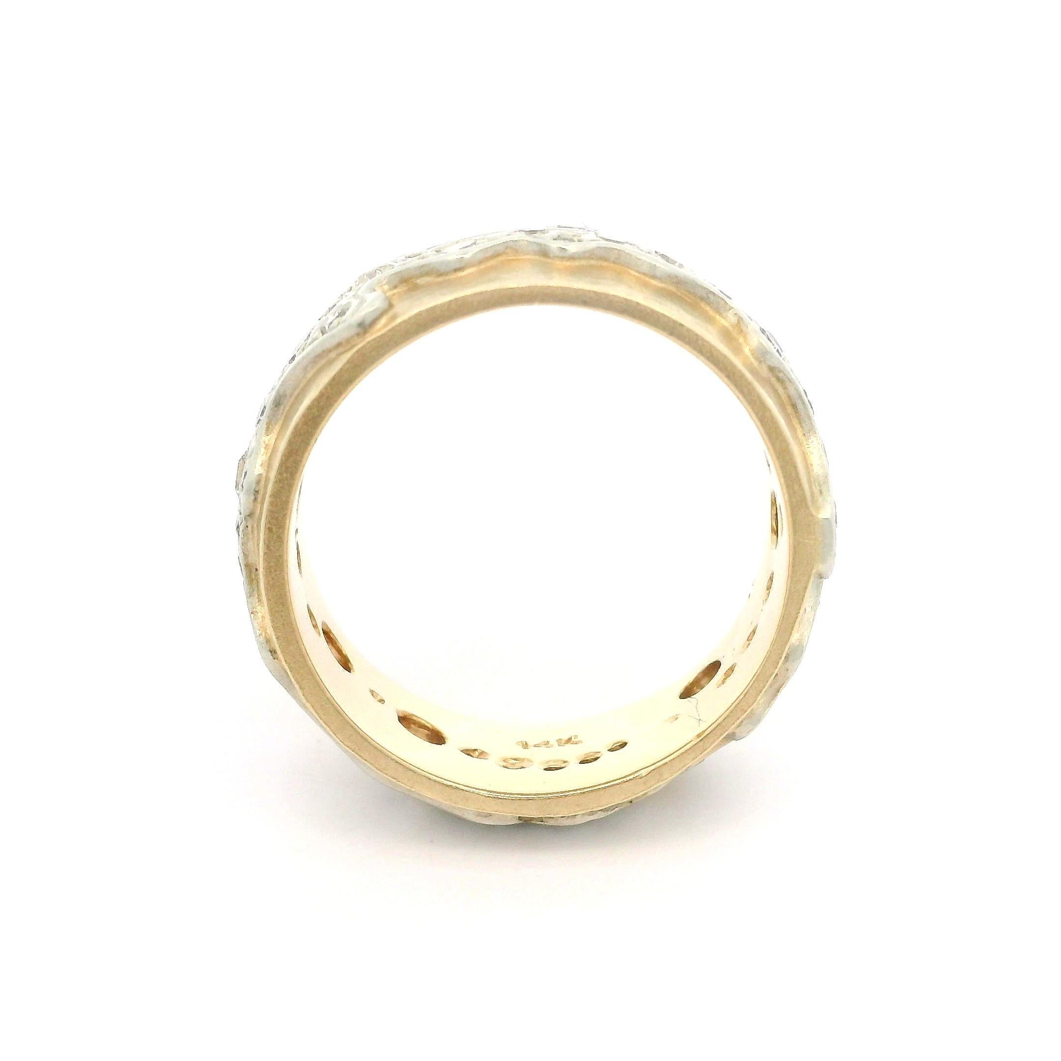 Anello a fascia larga in oro giallo e bianco con diamante vecchio da 0,75 carati e finitura opaca in vendita 1