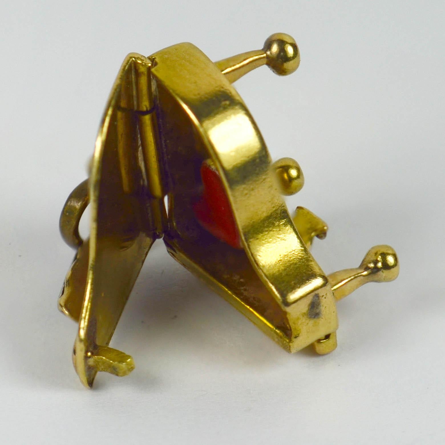 Yellow White Gold Grand Piano Red Enamel Love Heart Charm Pendant In Good Condition In London, GB