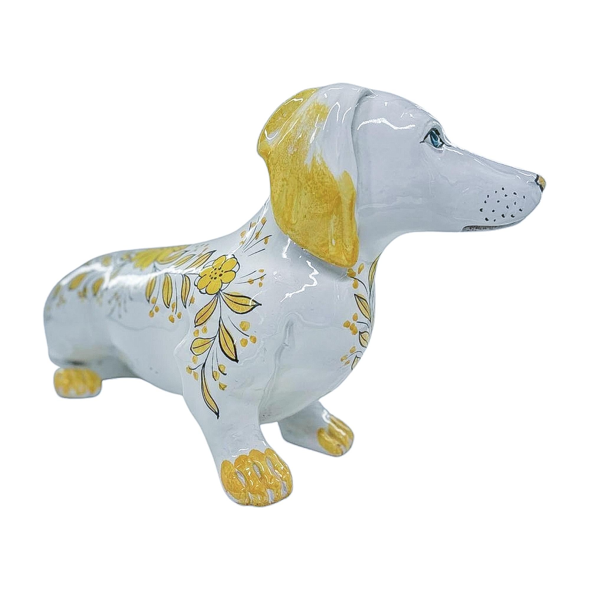 20th Century Yellow & White Hand-Painted Dachshund Figurine For Sale