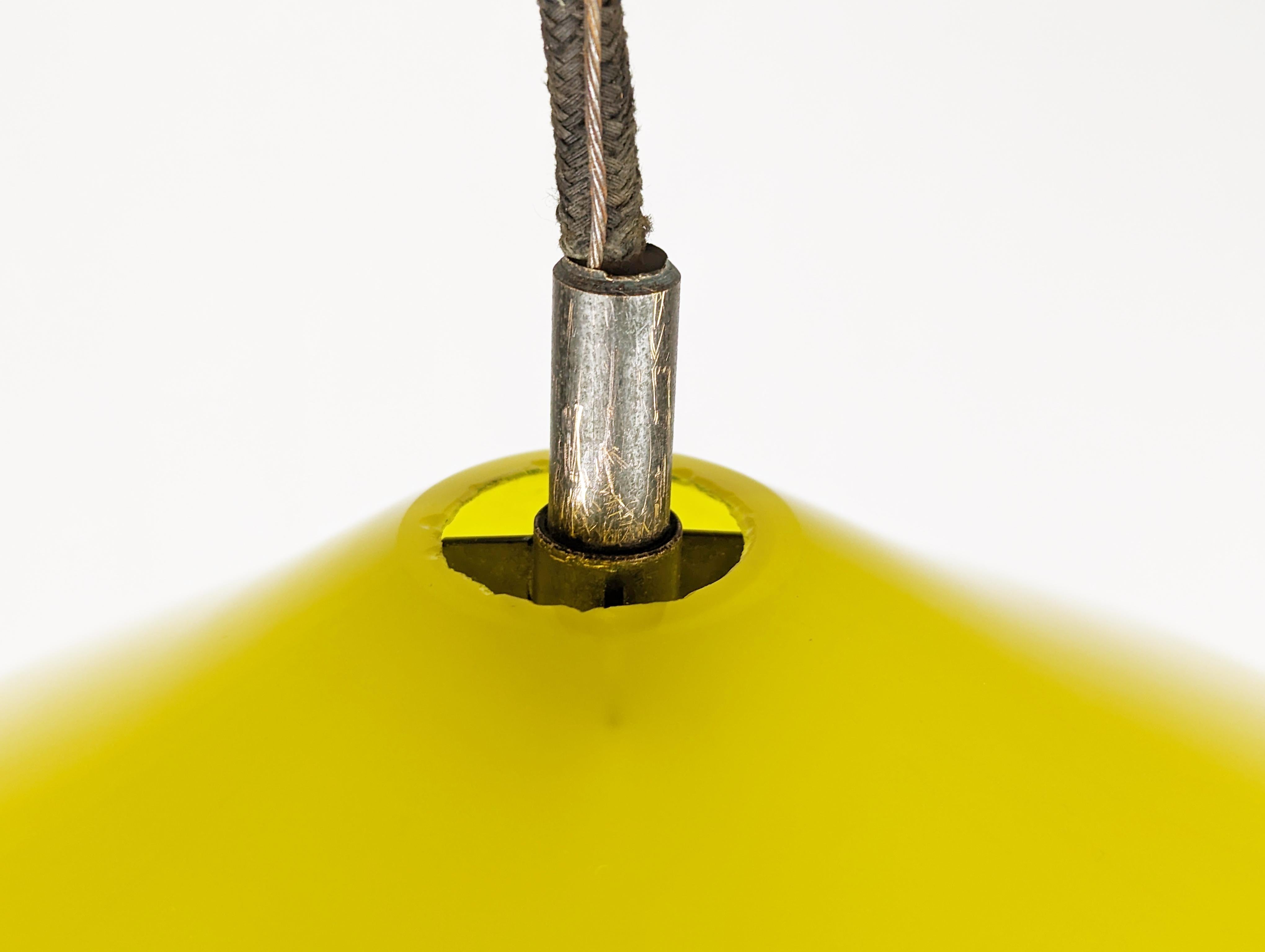Space Age Yellow & White Murano Glass Pendant Lamp by A. Pianon for Vistosi, 1960s For Sale