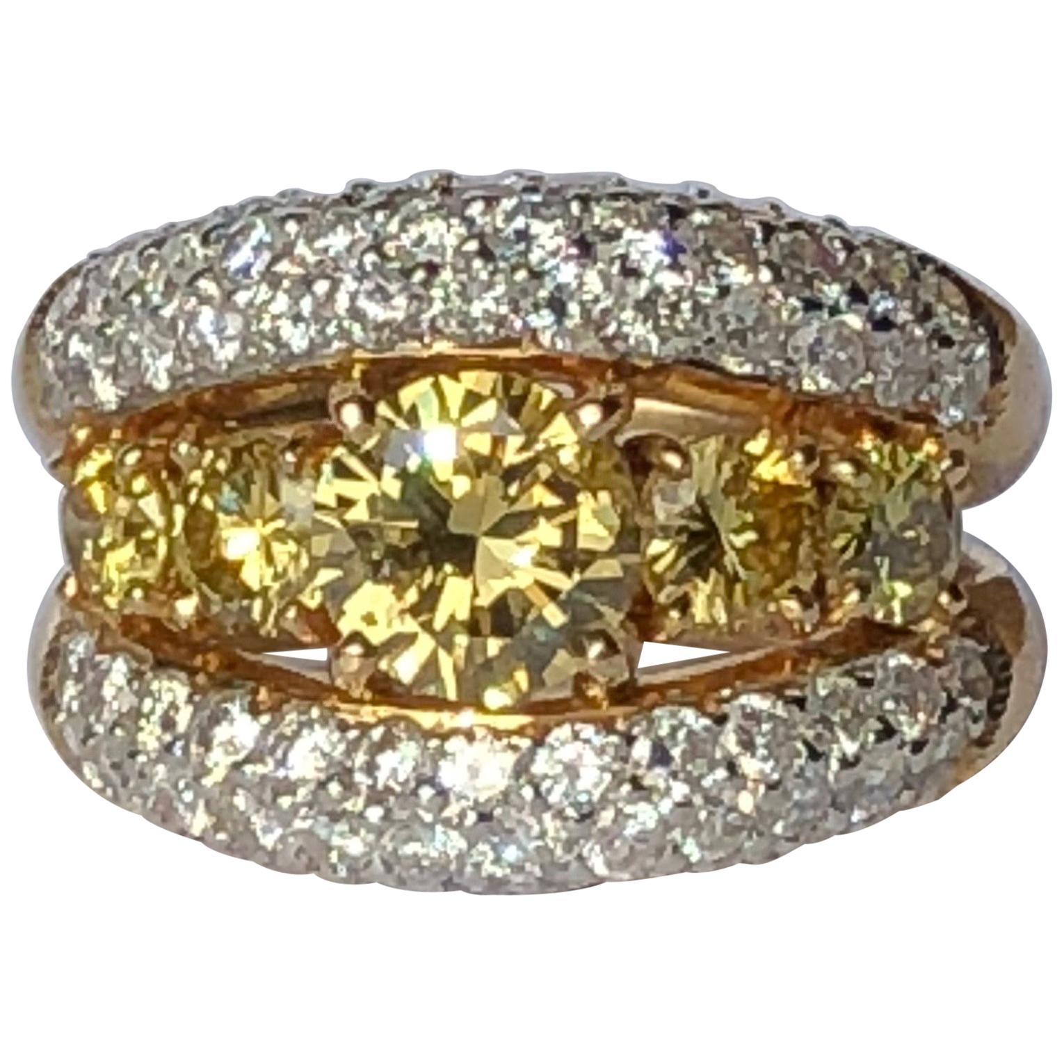 Yellow & White Round Brilliant Cut Diamond Cocktail 18k Ring 3.00 ct TW est  im Angebot