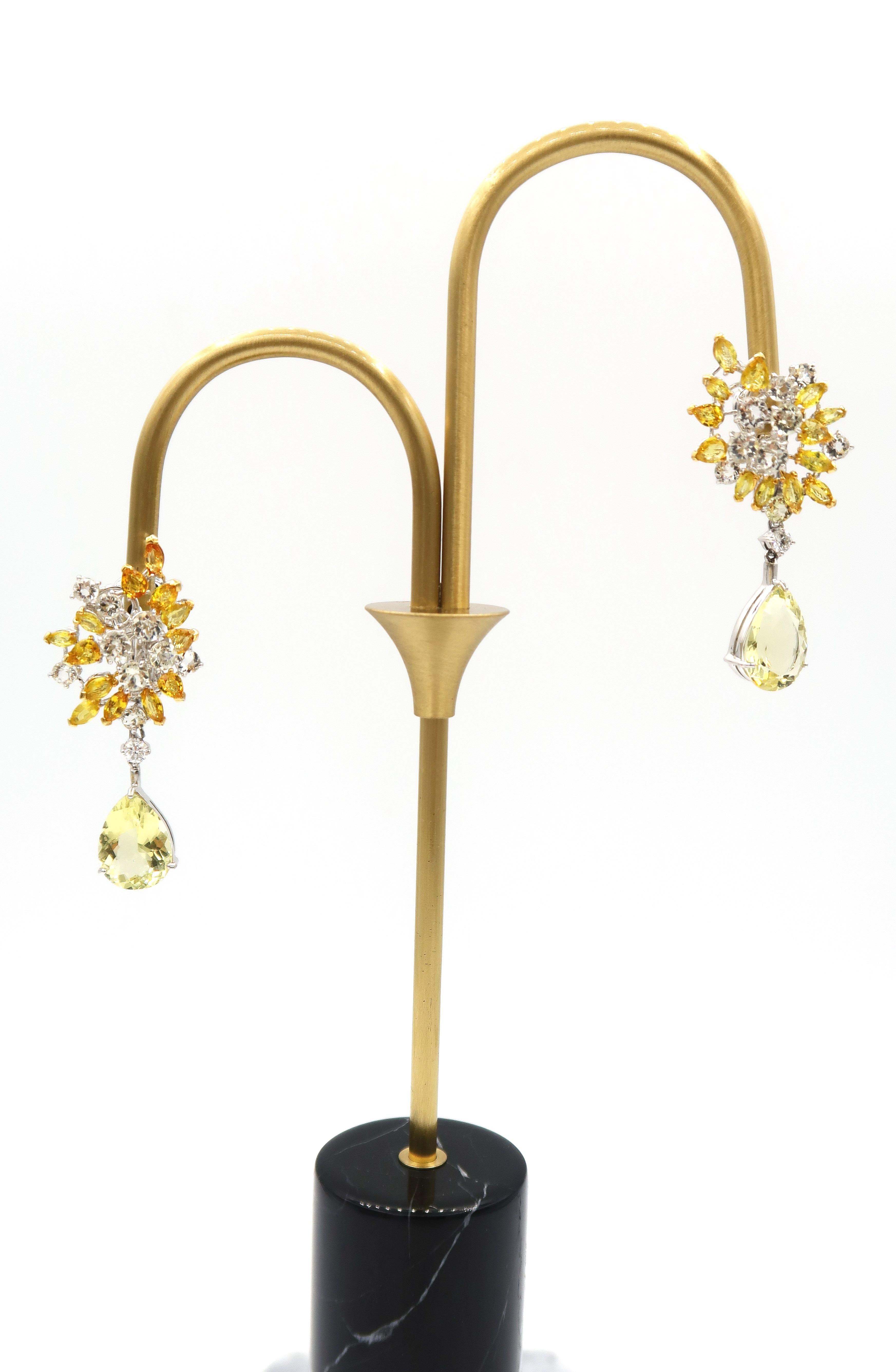 Pear Cut Yellow White Sapphire Diamond Cluster 18k Gold Earrings with Yellow Beryl Drops For Sale