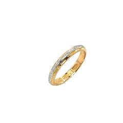 Alliance 22 carats avec une incrustation d'anneau en platine