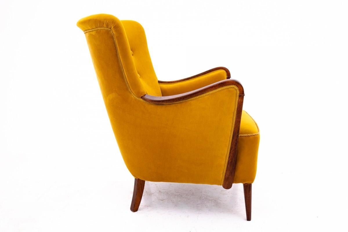 Yellow Wingback Armchair, Northern Europe, around 1920. After renovation. For Sale 5