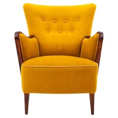 Fauteuil Wingback jaune, Europe du Nord, vers 1920. Après la rénovation.