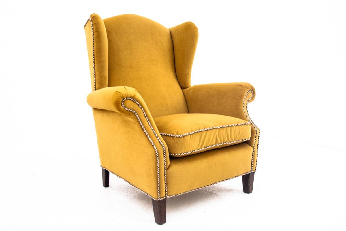 Yellow Wingback armchair, Scandinavia, 1940s In Good Condition In Chorzów, PL