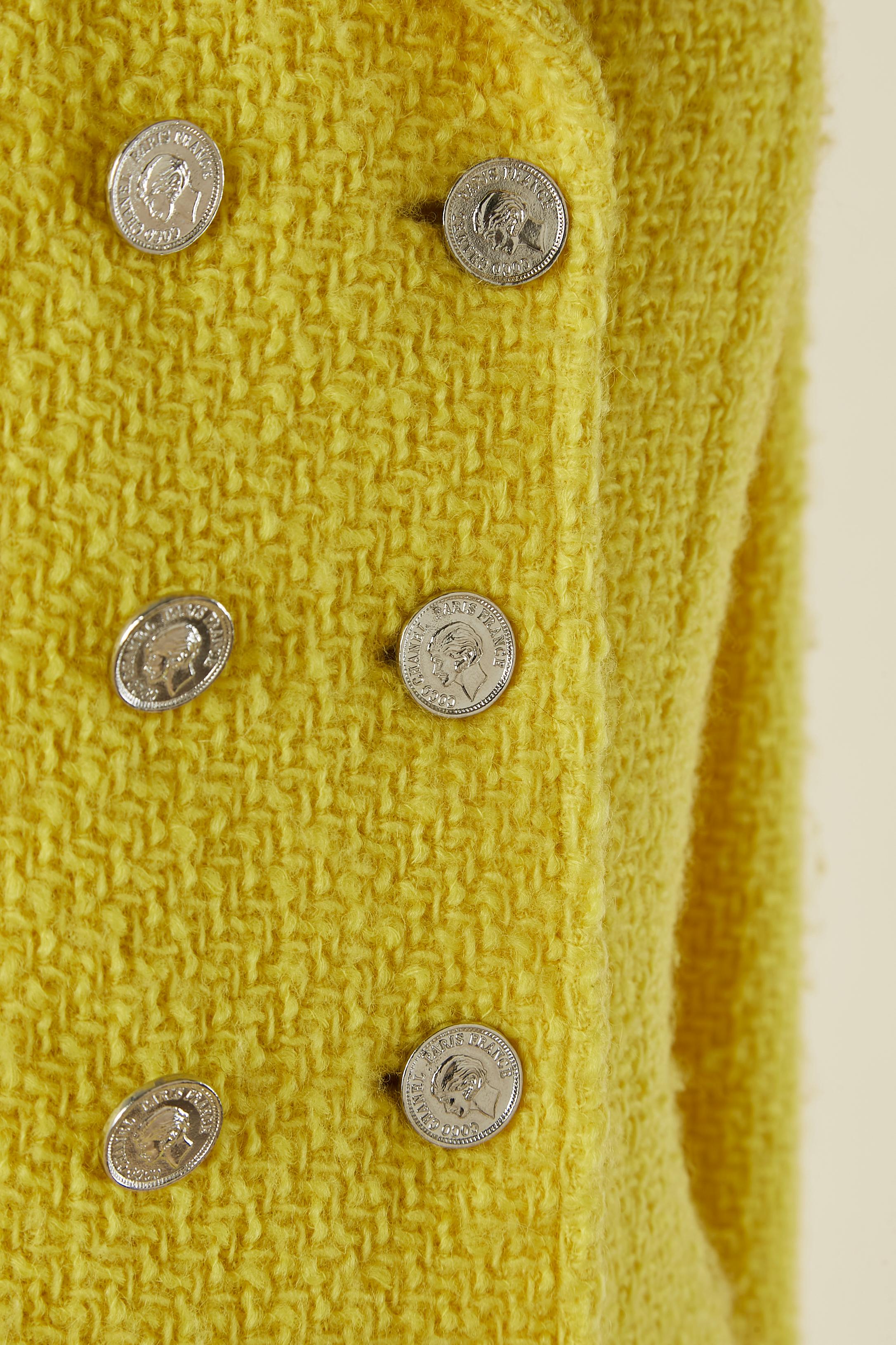 Jaune Veste croisée en laine jaune CHANEL BOUTIQUE en vente