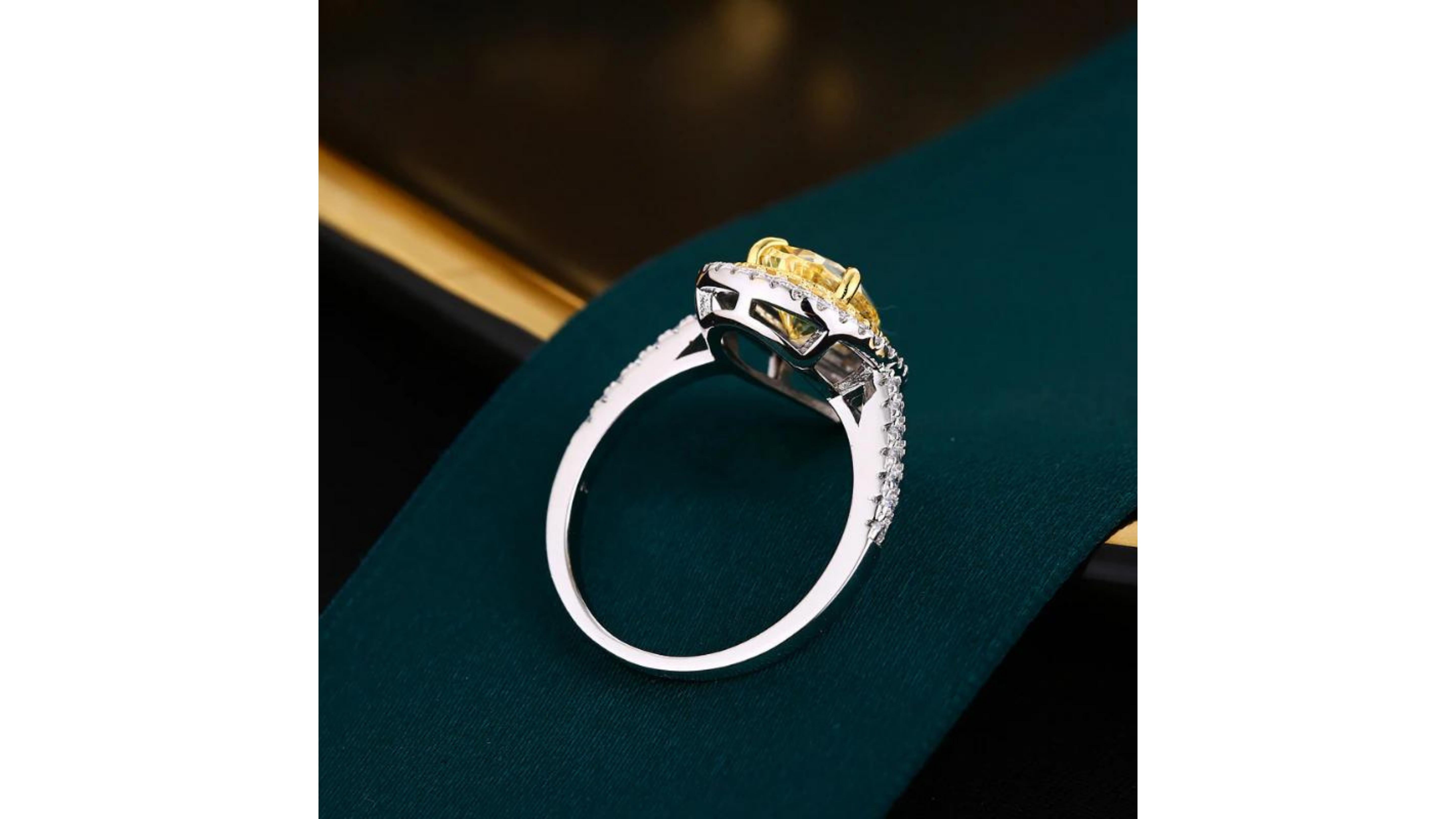 Contemporary  Yellow Zircon Diamond Ring White Gold Plated For Sale