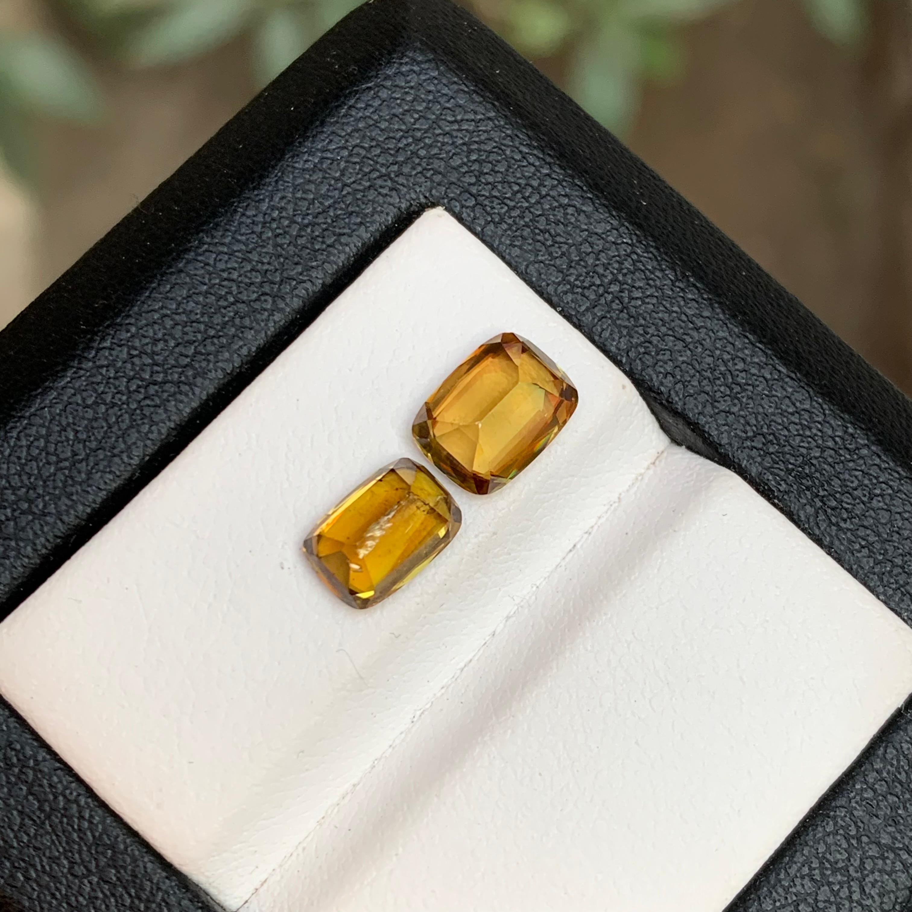 Women's or Men's Yellowish Brown Natural Sphene/Titanite Loose Gemstones 3.30Ct Cushion Cut-Jewel For Sale