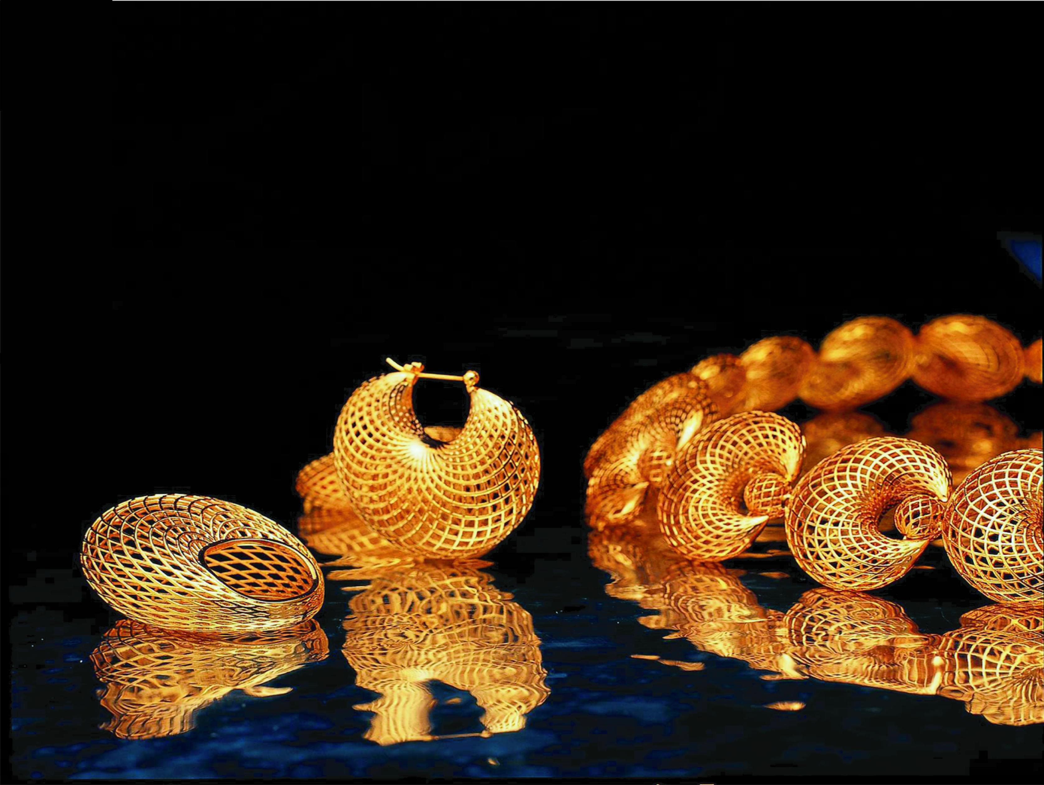 Women's or Men's Yemyungji 18 Karat Yellow Gold Blooming Drop Earrings For Sale