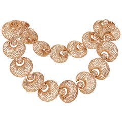 Yemyungji 18 Karat Yellow Gold Blooming Pendant Necklace