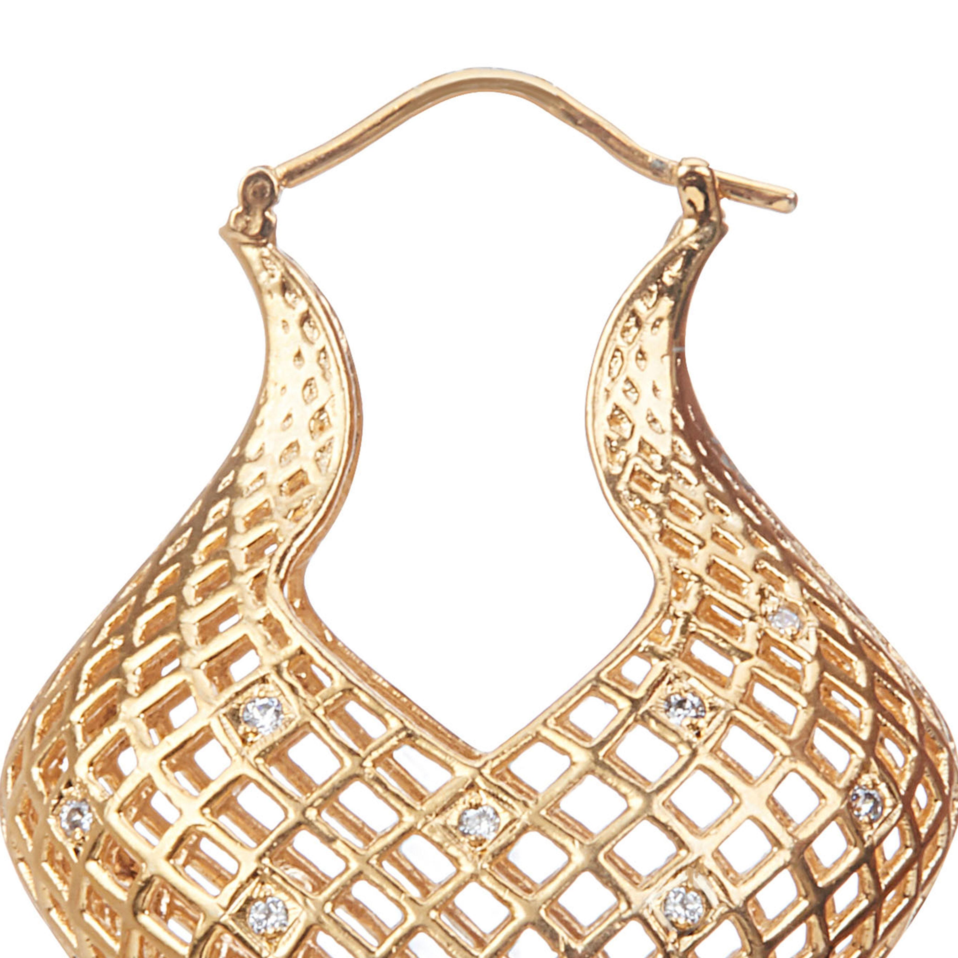 Contemporary Yemyungji Diamond 18 Karat Yellow Gold Drop Earrings For Sale