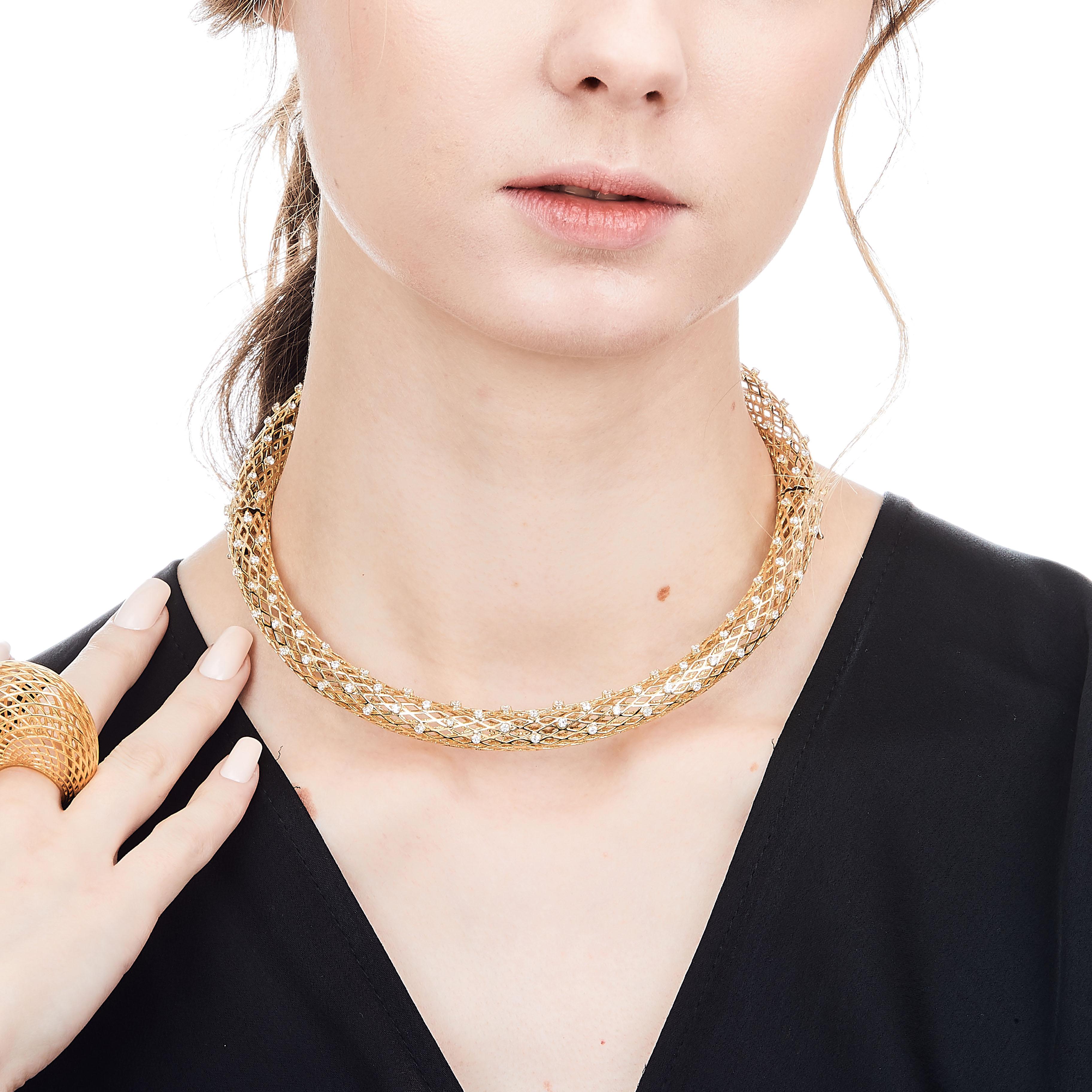 Women's Yemyungji Diamond 5.12ct 18 Karat Yellow Gold Fantasia Choker Necklace For Sale