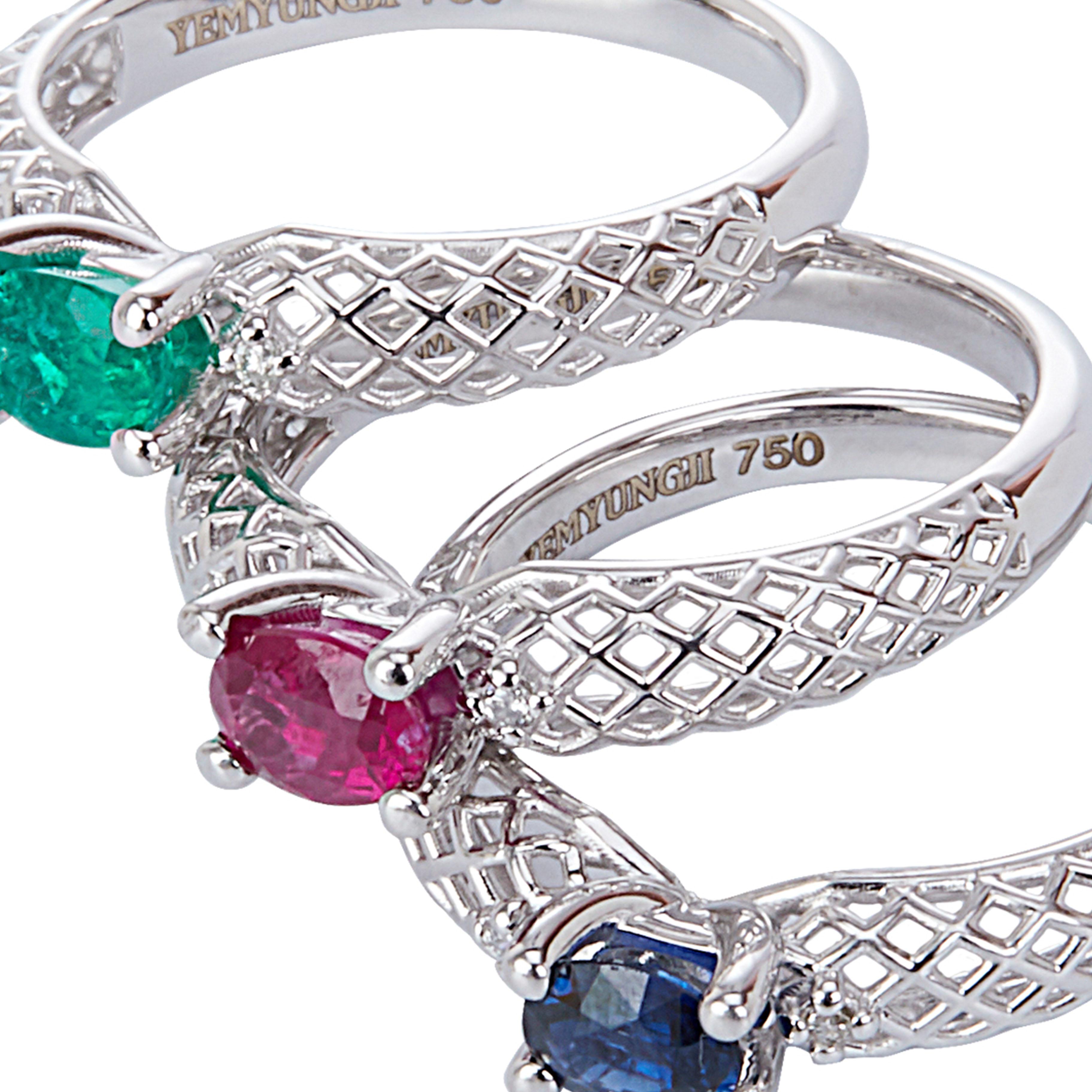 Yemyungji Emerald Ruby Sapphire Oval Cut Solitaire Layering Ring Set For Sale 4