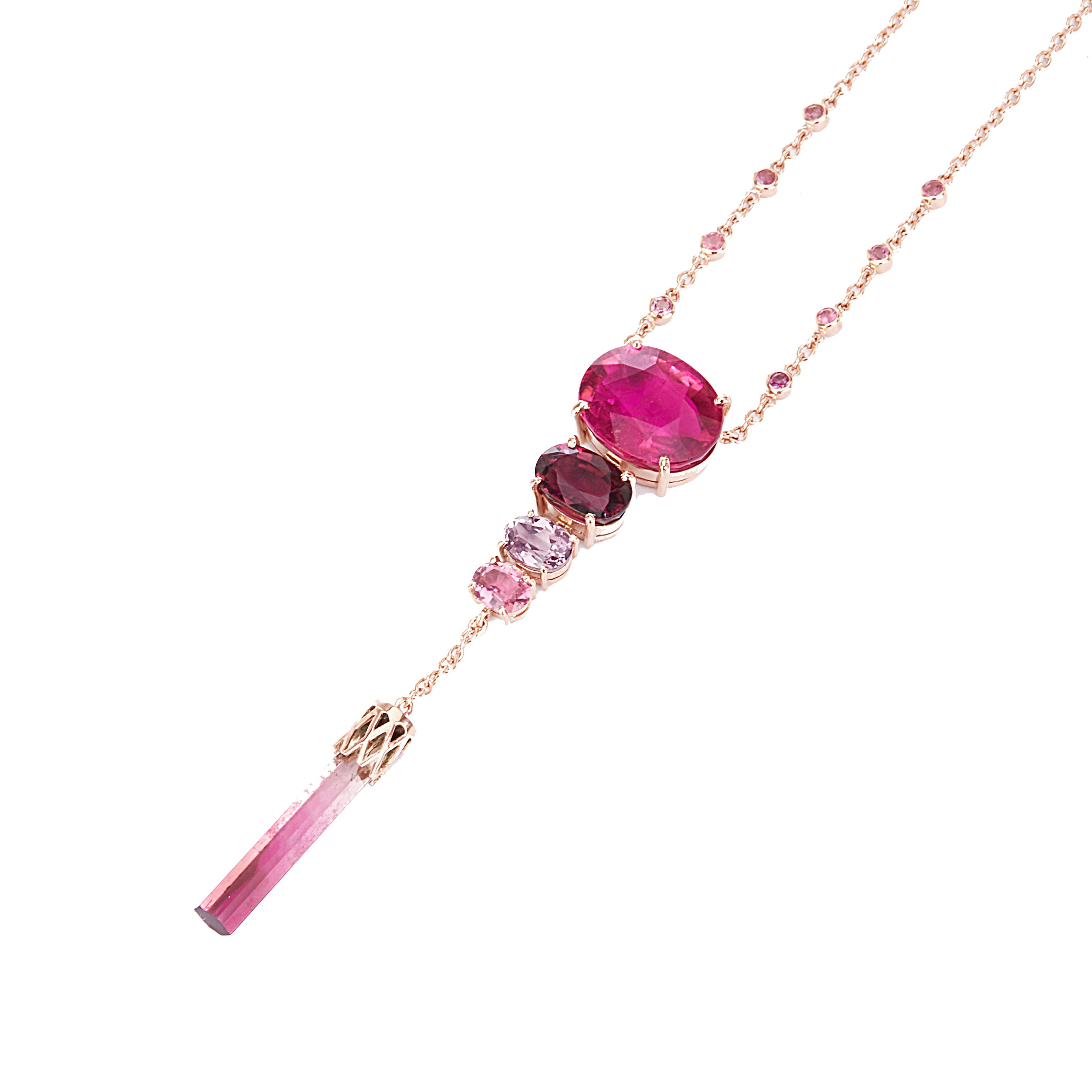 Contemporary Rubelite 7.95 Carat Pink Tourmaline 18 Karat Rose Gold Drop Pendant Necklace For Sale