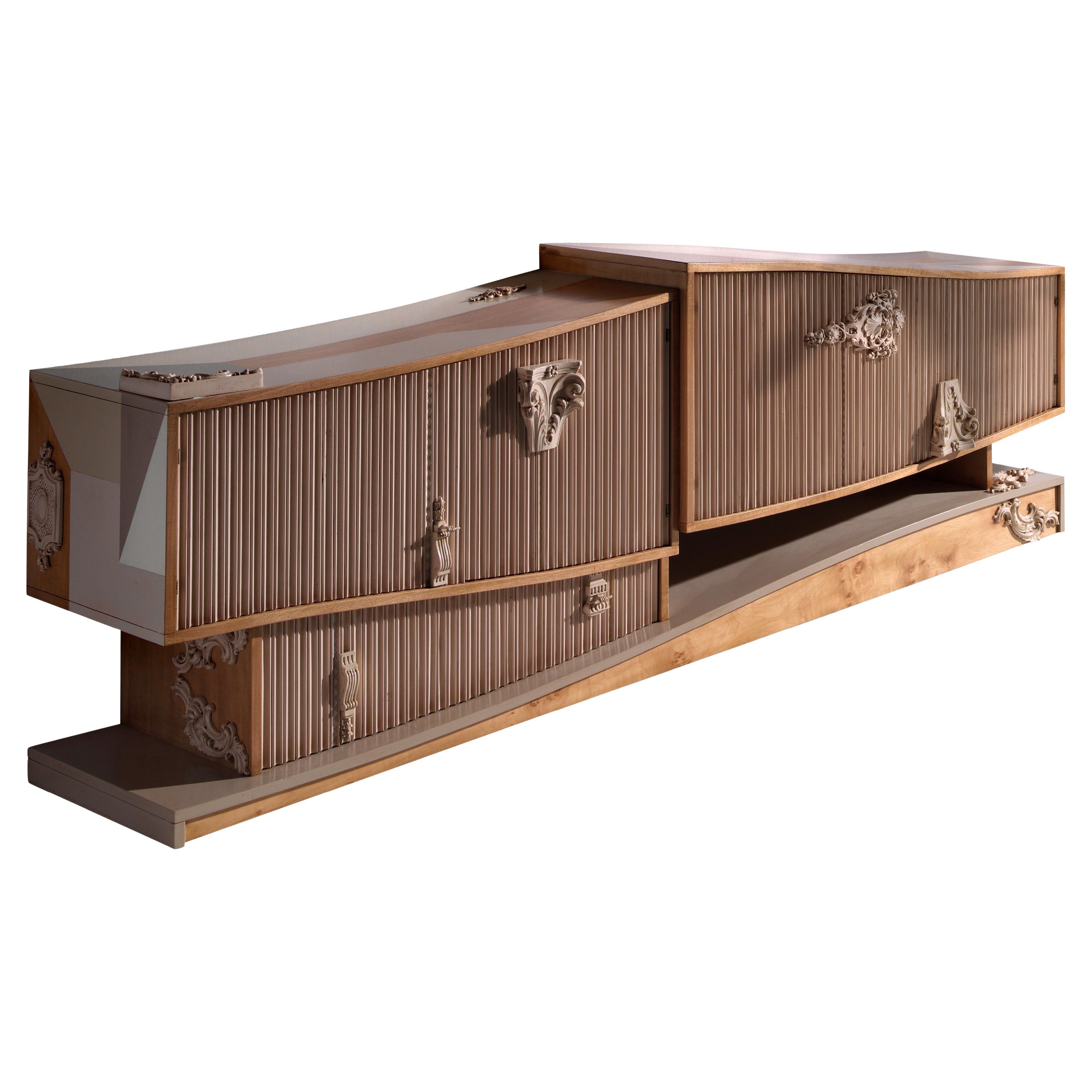 Yeong-gam Sideboard mit vier Türen und einer Schublade, von Lola Glamour im Angebot