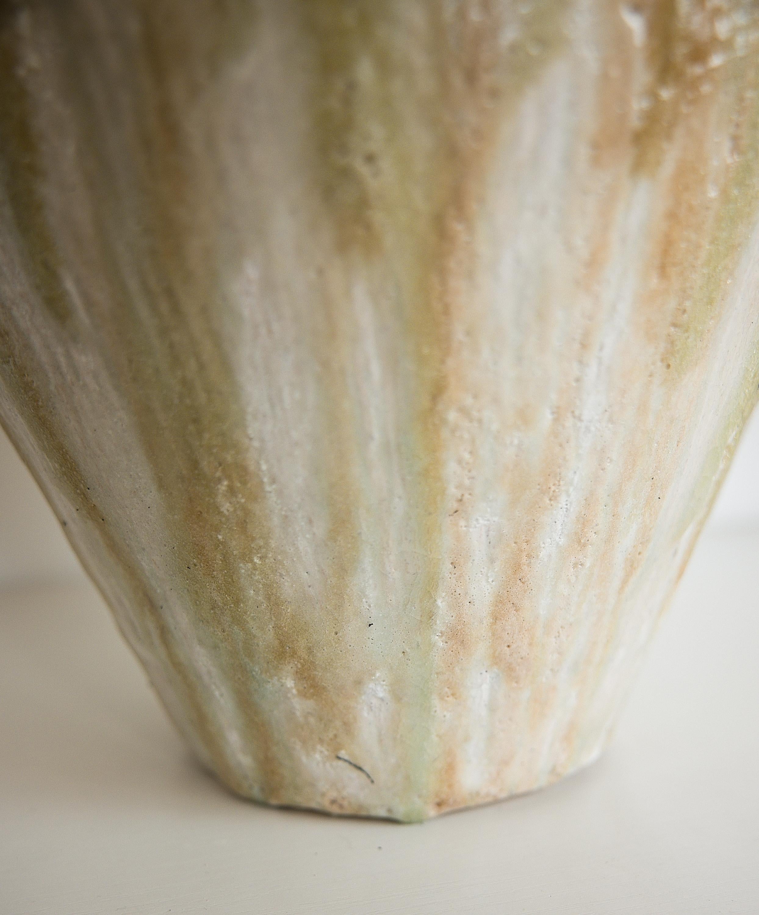 Yeonhwa Vase Large 19 1