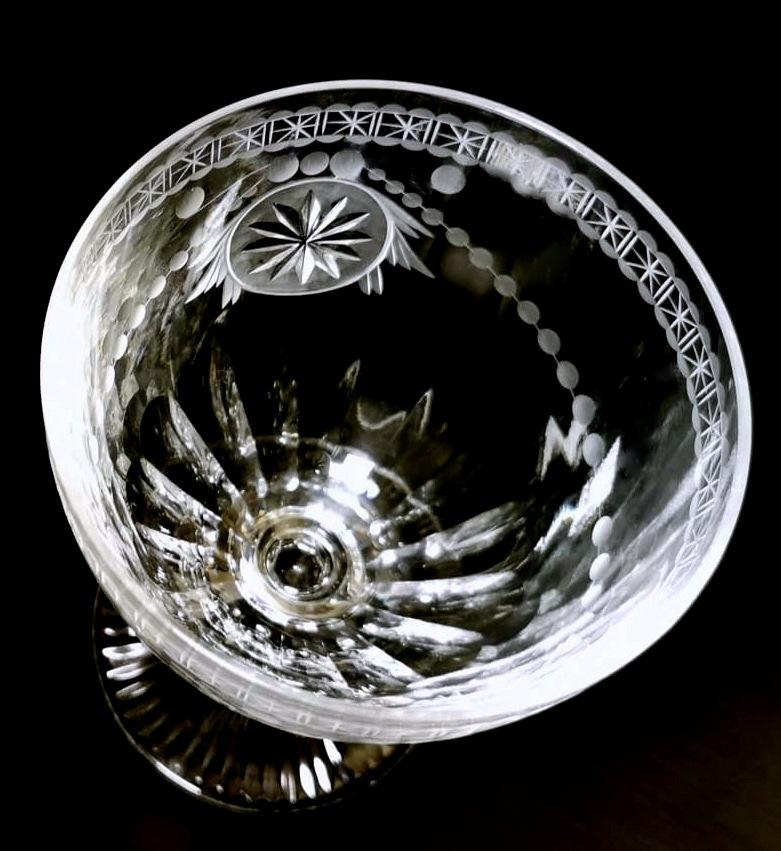 Gobelet anglais en cristal de la collection William Yeoward en vente 7