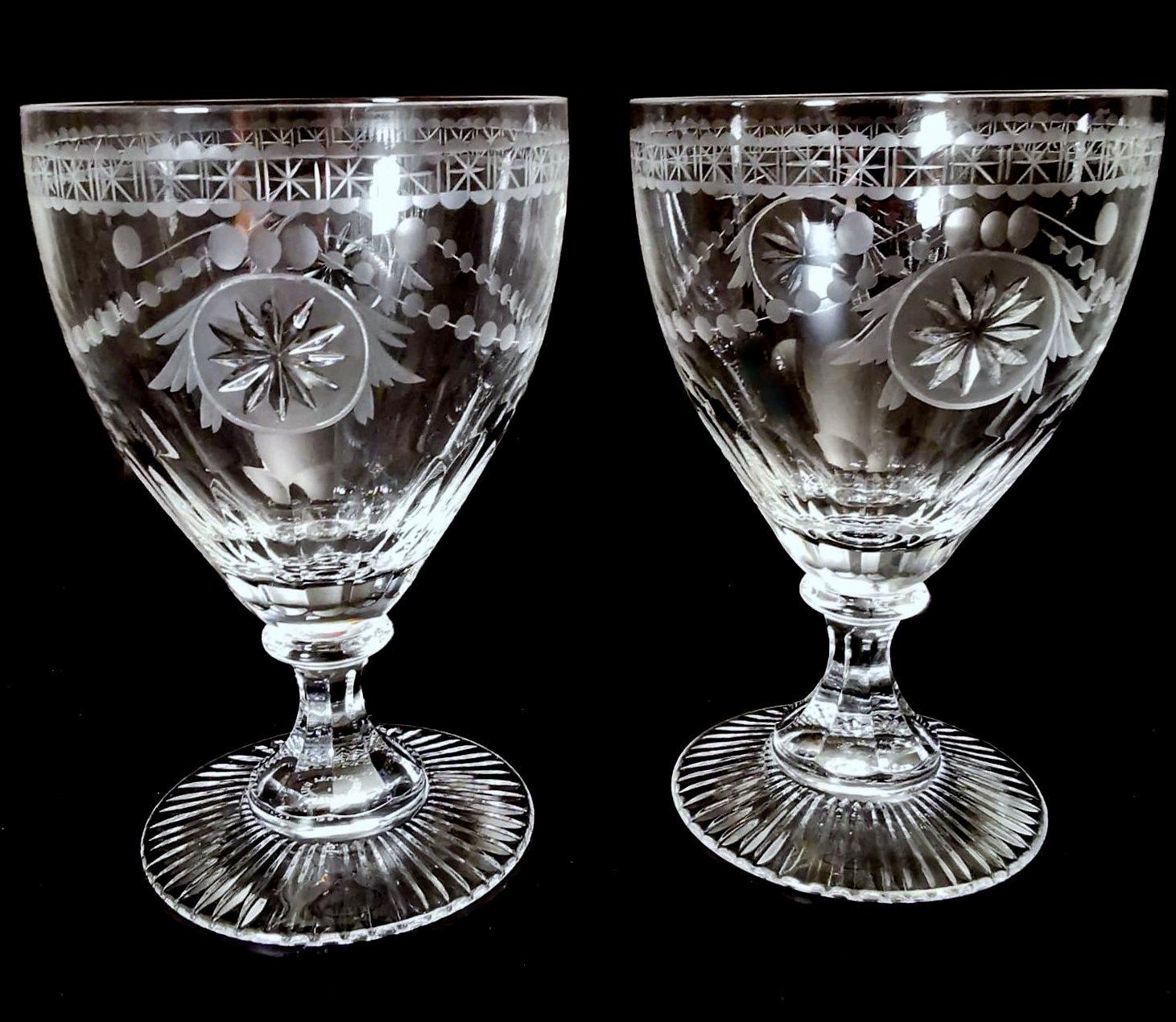 Britannique Paire de gobelets anglais en cristal Yeoward William 