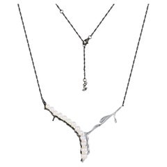 Yesterday's Tomorrow - Pearl flowing necklace black-silver