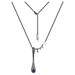 Yesterday's Tomorrow - Single dropped-down necklace black