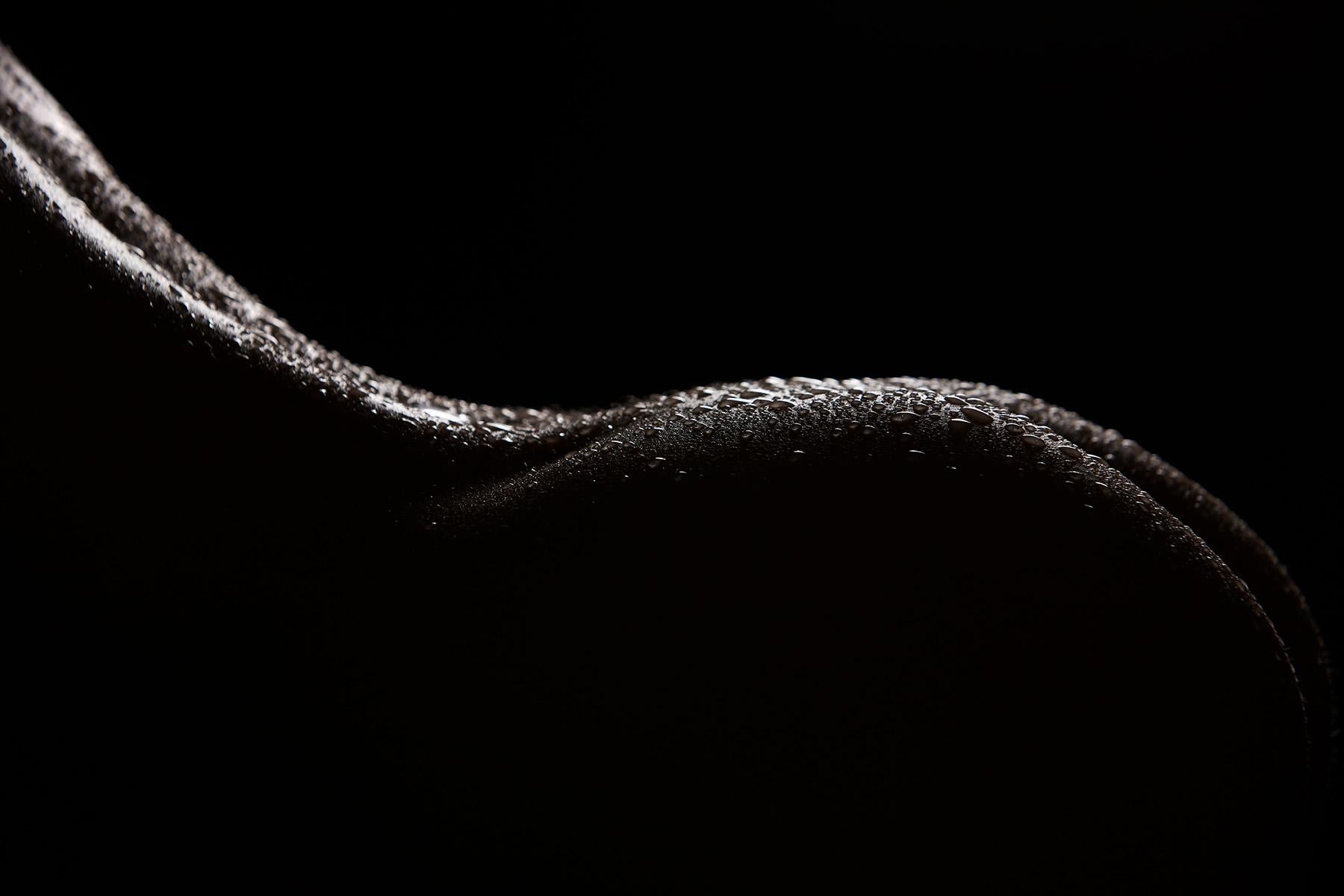 "Hills" Nude Photography Print 32" x 47" in Ed of 15 by Yevgeniy Repiashenko

Year photo was taken: 2013

Unframed - ships in a tube 

This is an archival pigment print on photo paper with 1" float border (not included in listed image dimensions). 