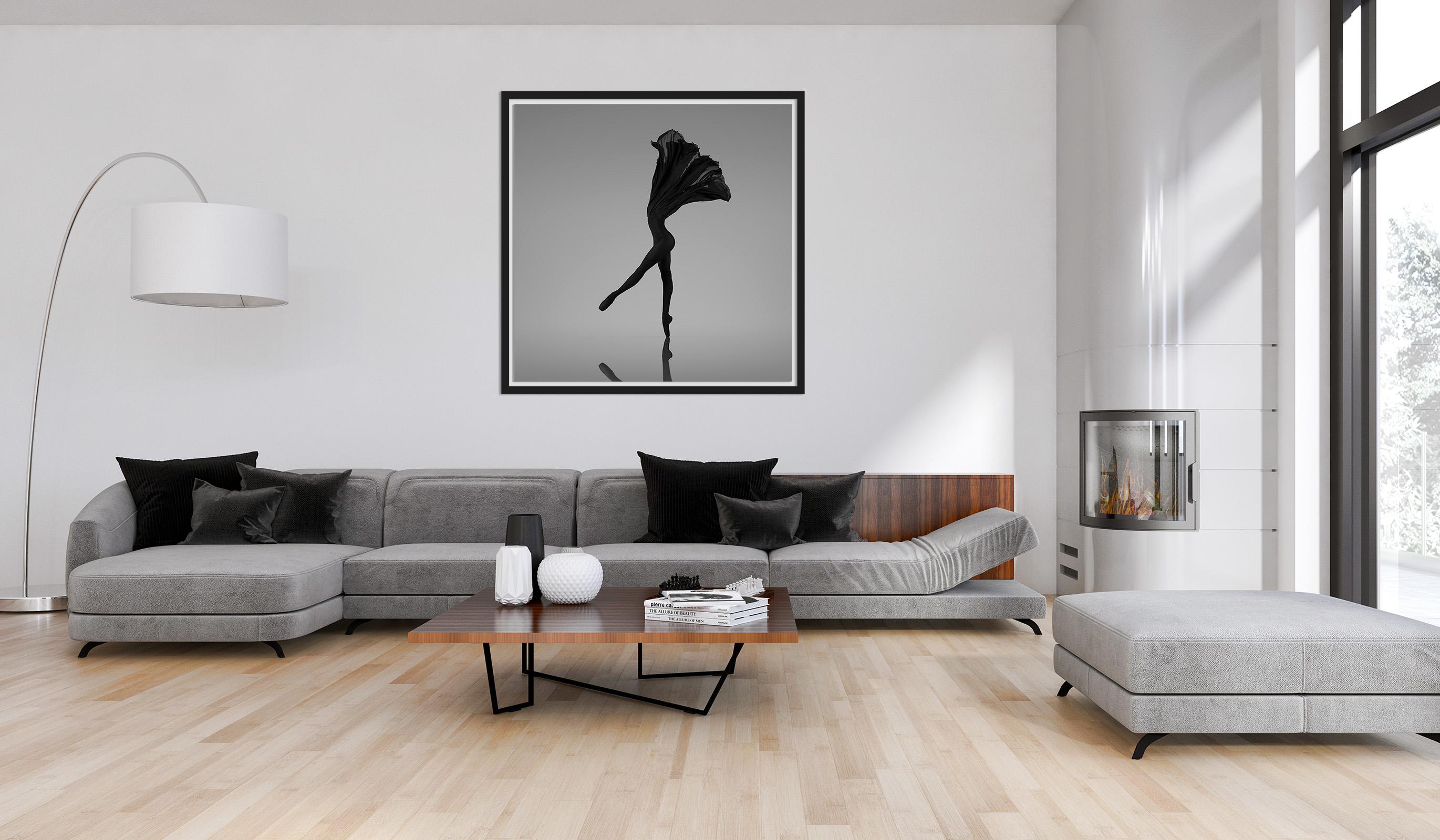 Sin título (nº 75) Edición fotográfica 1/18 47 x 47 pulgadas de Yevgeniy Repiashenko en venta 2
