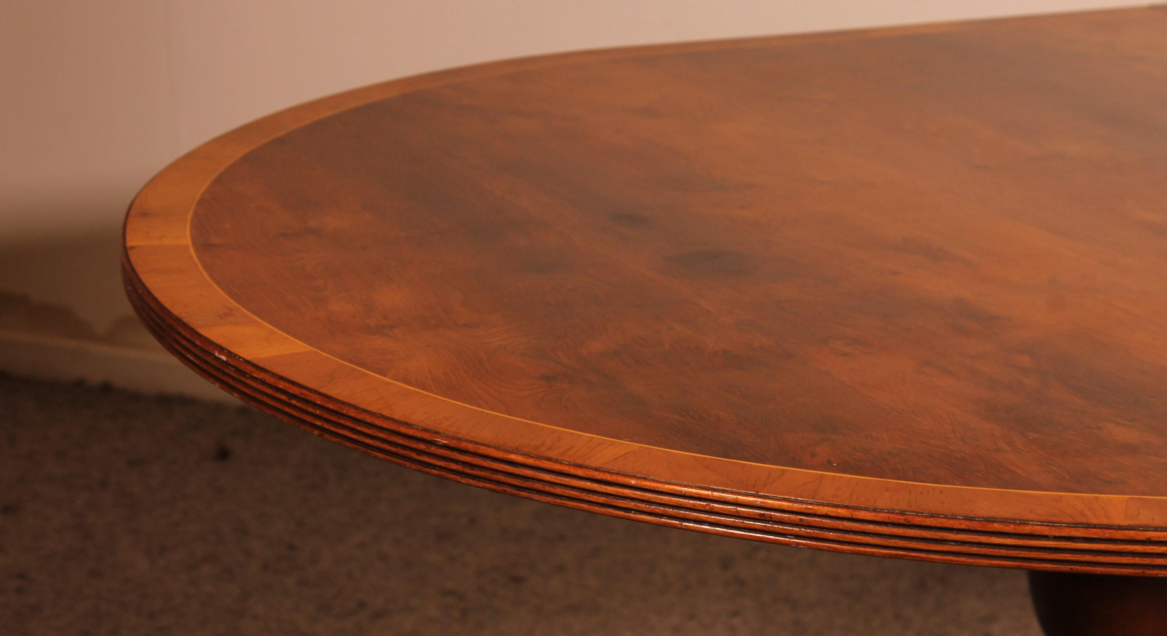 If Table de salle à manger à piédestal en Wood Wood et acajou - Angleterre en vente