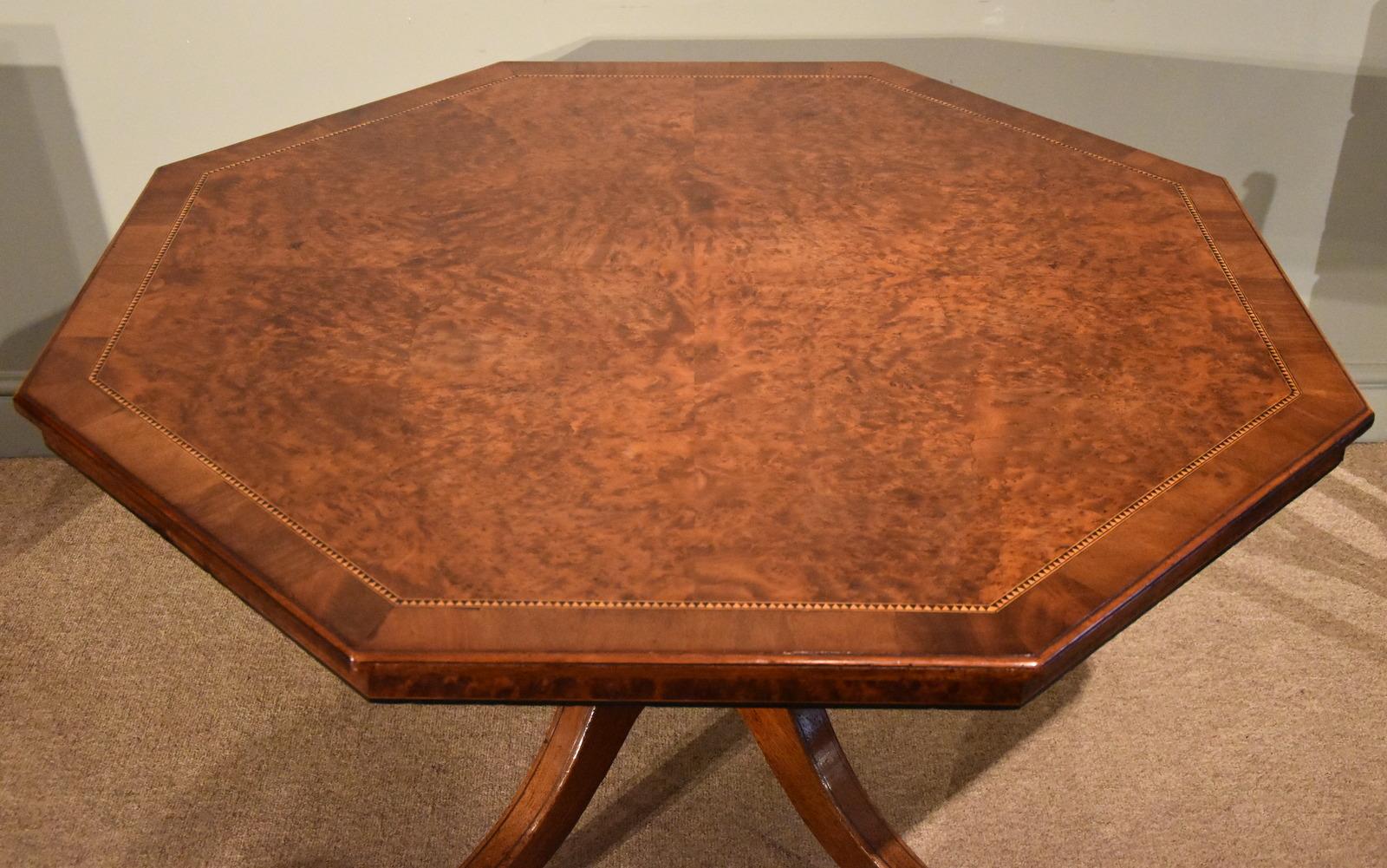 Yew Wood Hexagonal Table Inlaid Stamped Gillows (Viktorianisch)