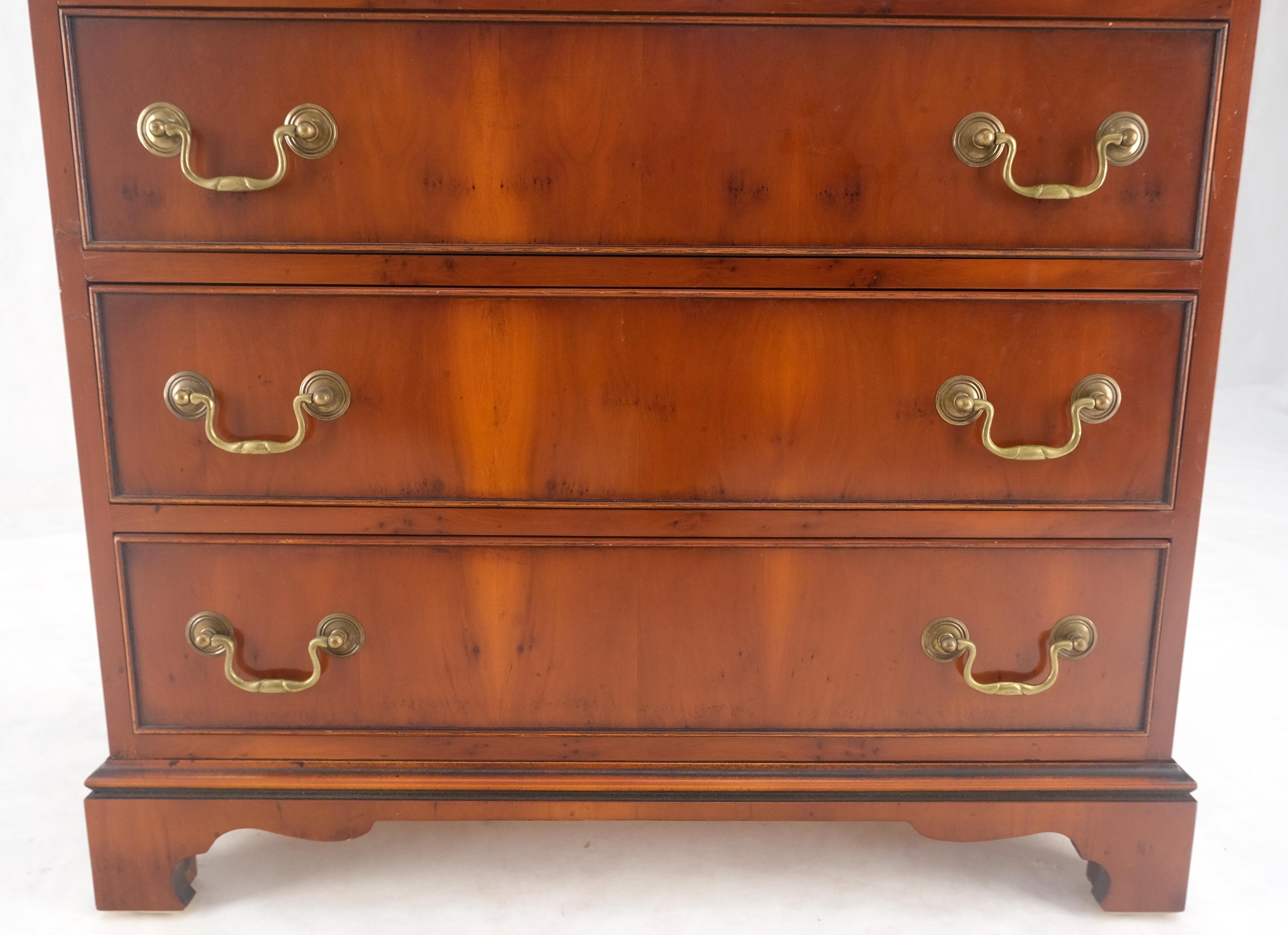 20ième siècle Yew Wood Leather Top Drop Front Secretary Desk 3 Drawers Brass Hardware MINT ! en vente