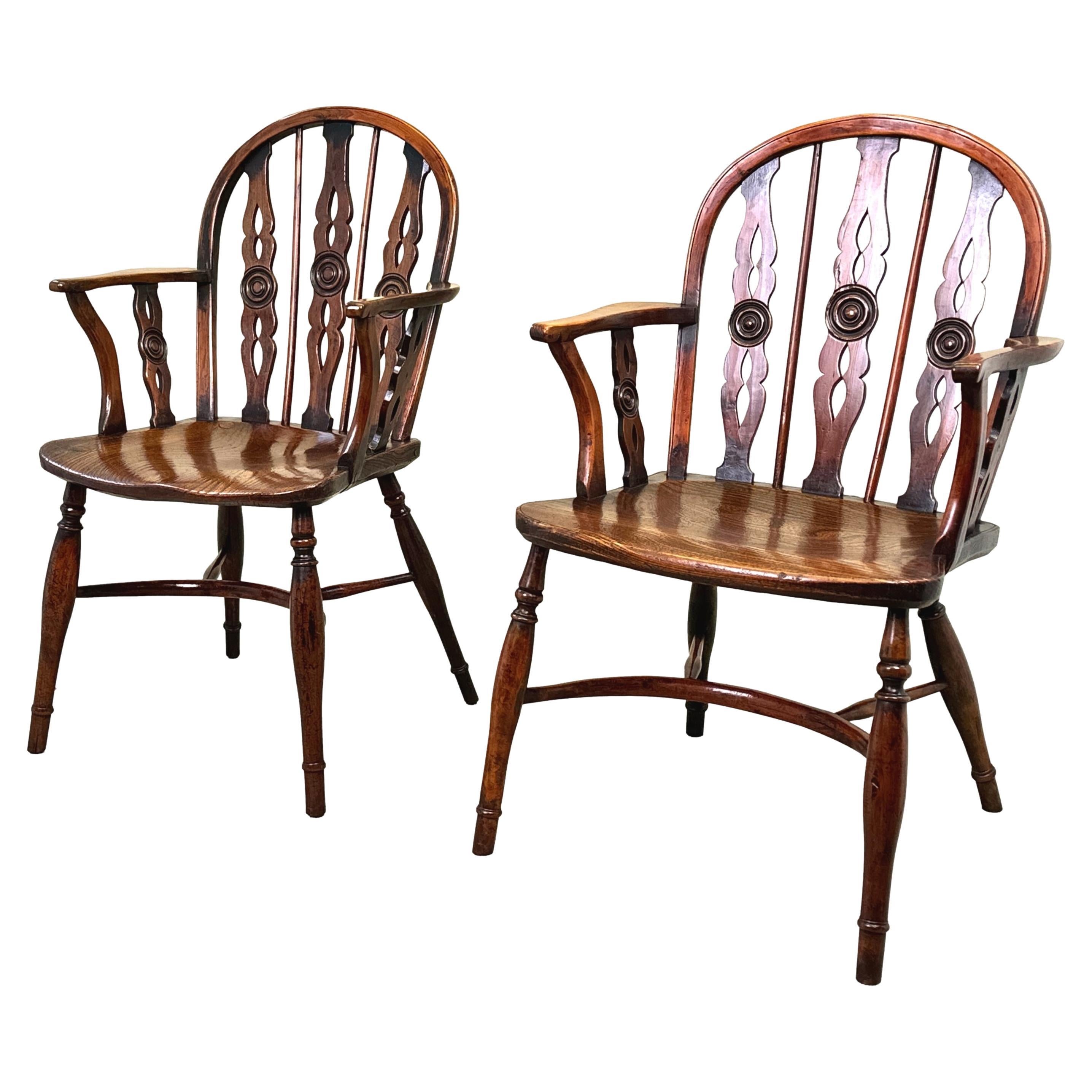 Yew Wood Pair Of 19th Century Windsor Armchairs For Sale