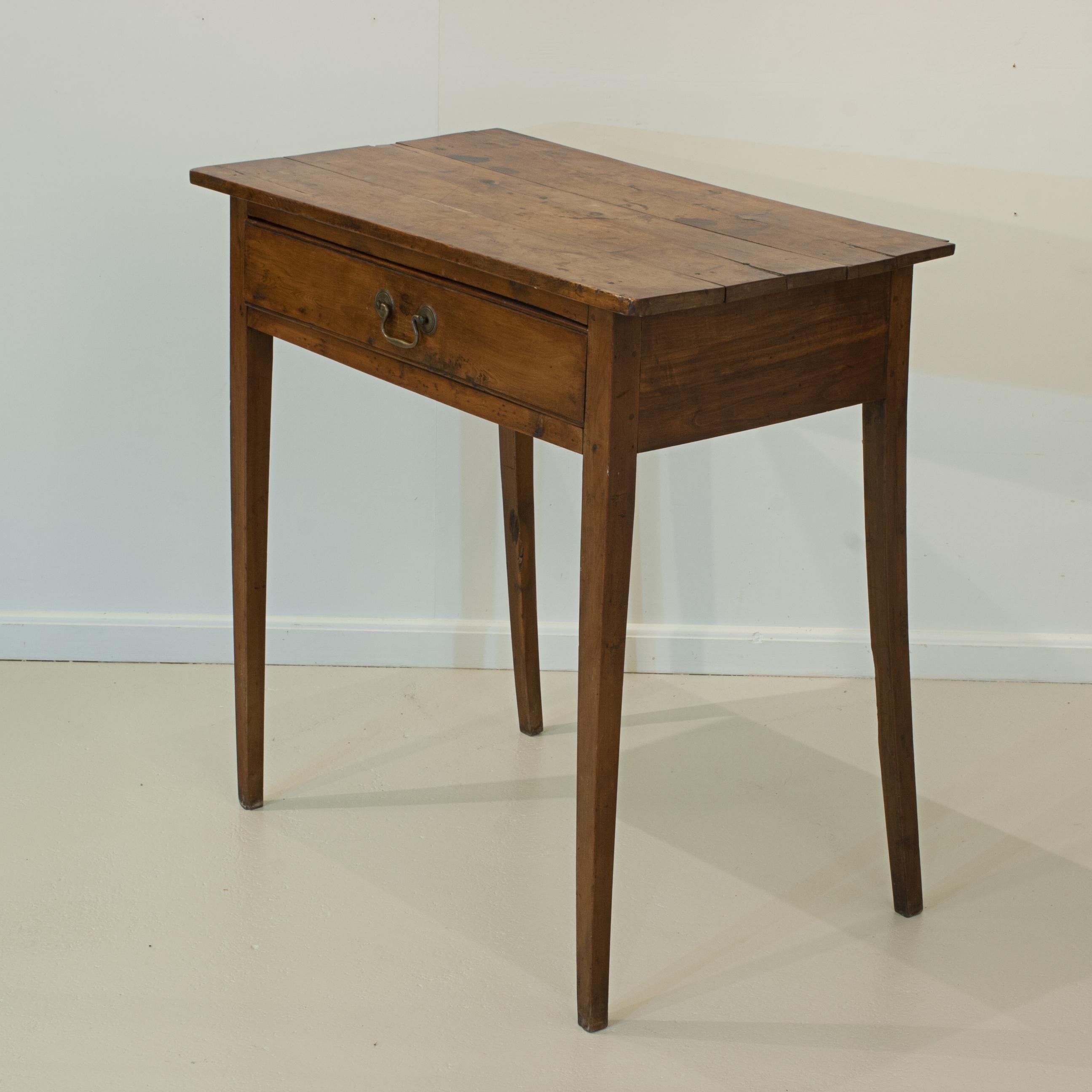 Eibe Wood Planked Beistelltisch im Angebot 5