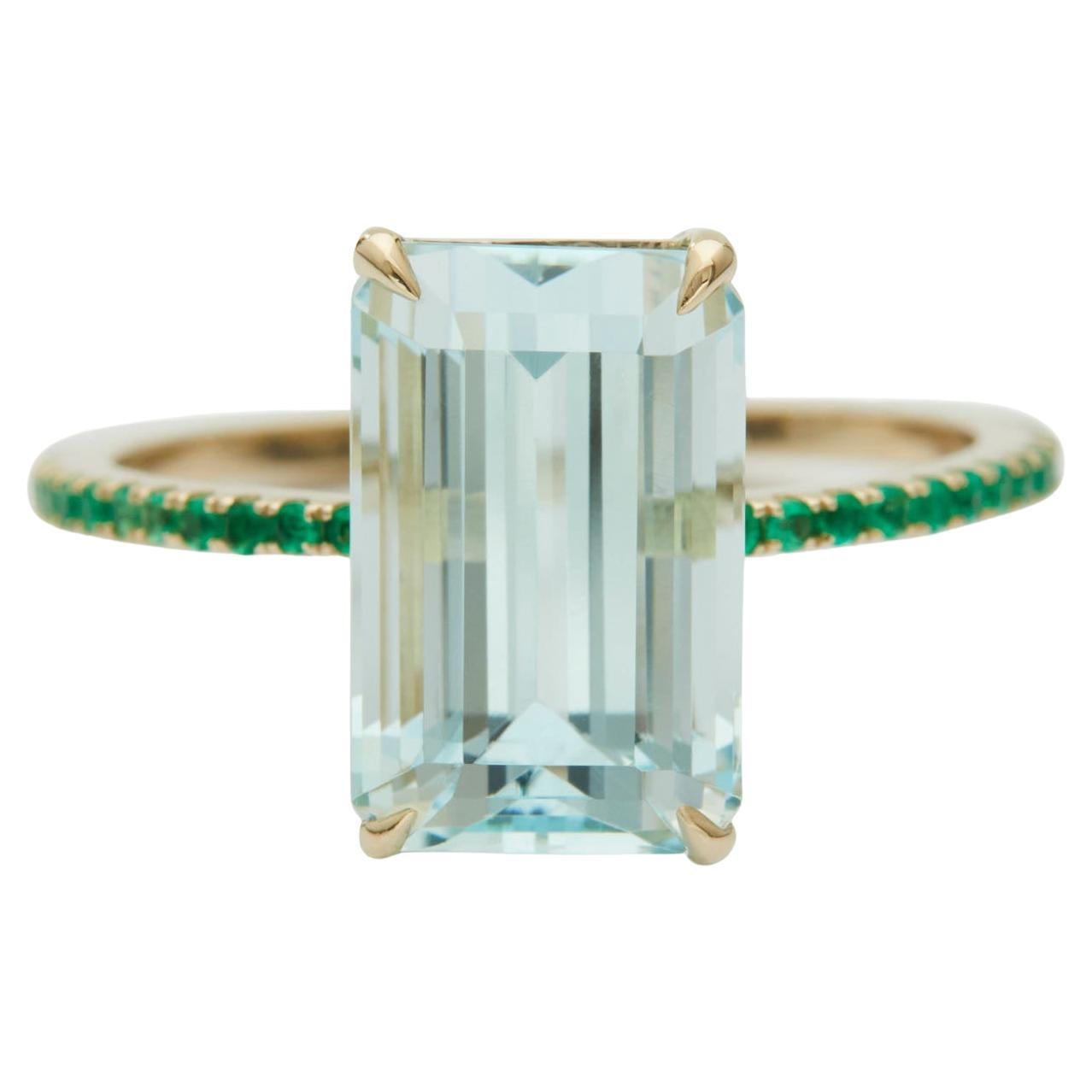 YI Collection Aquamarine & Emerald Spring Ring For Sale