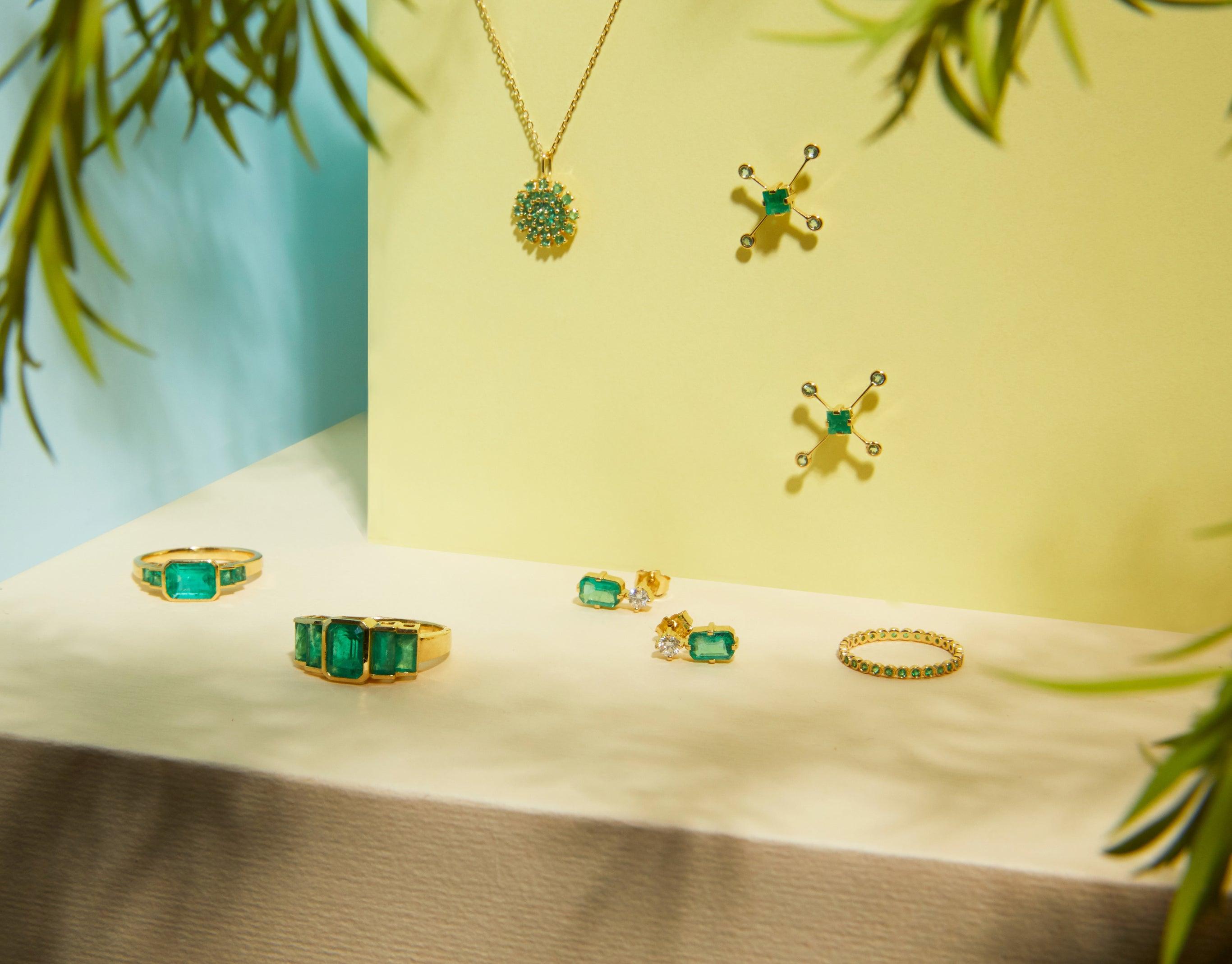 Modern YI Collection emerald & diamond deco earrings For Sale