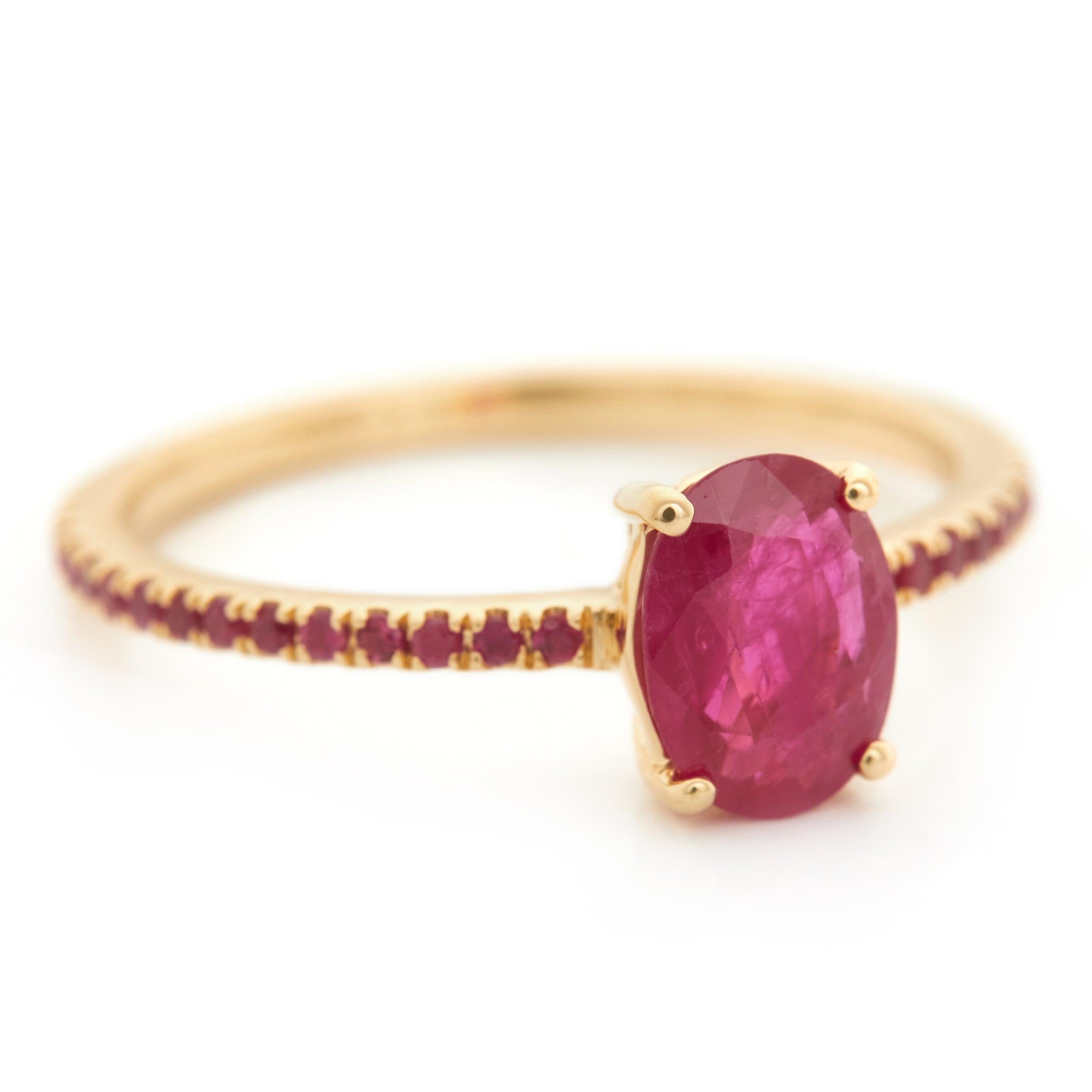 YI Collection Ruby Essentials Ring in 18k In New Condition For Sale In New York, NY