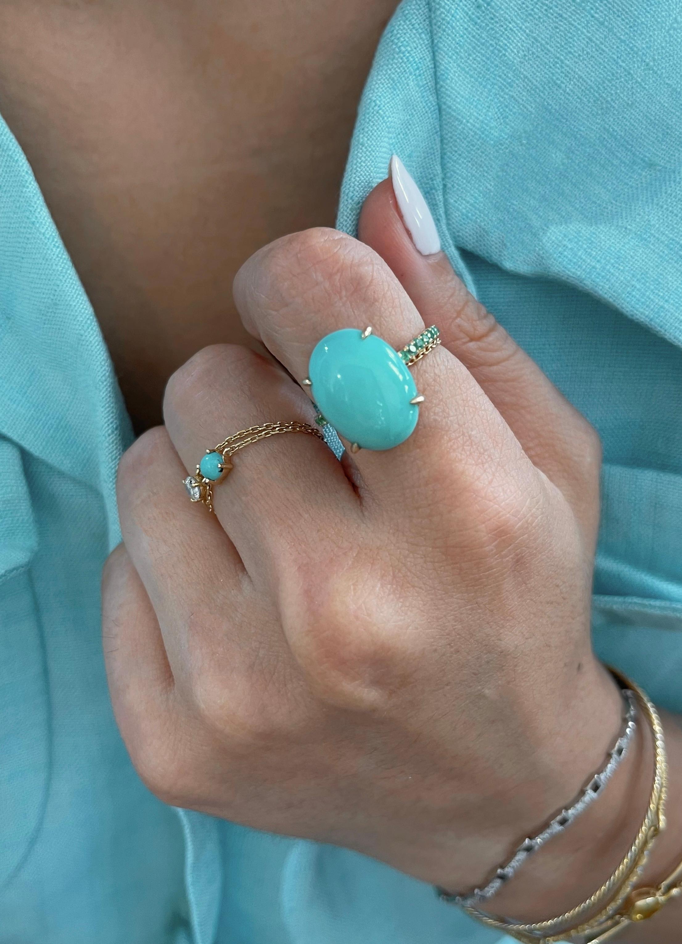 This ring is the perfect pop of color for summer. A vibrant combination of turquoise and emerald make this ring a stand out. Wear this with your jeans and t shirt for an understated and elegant look or dress it up with a fun cocktail dress. 

Each