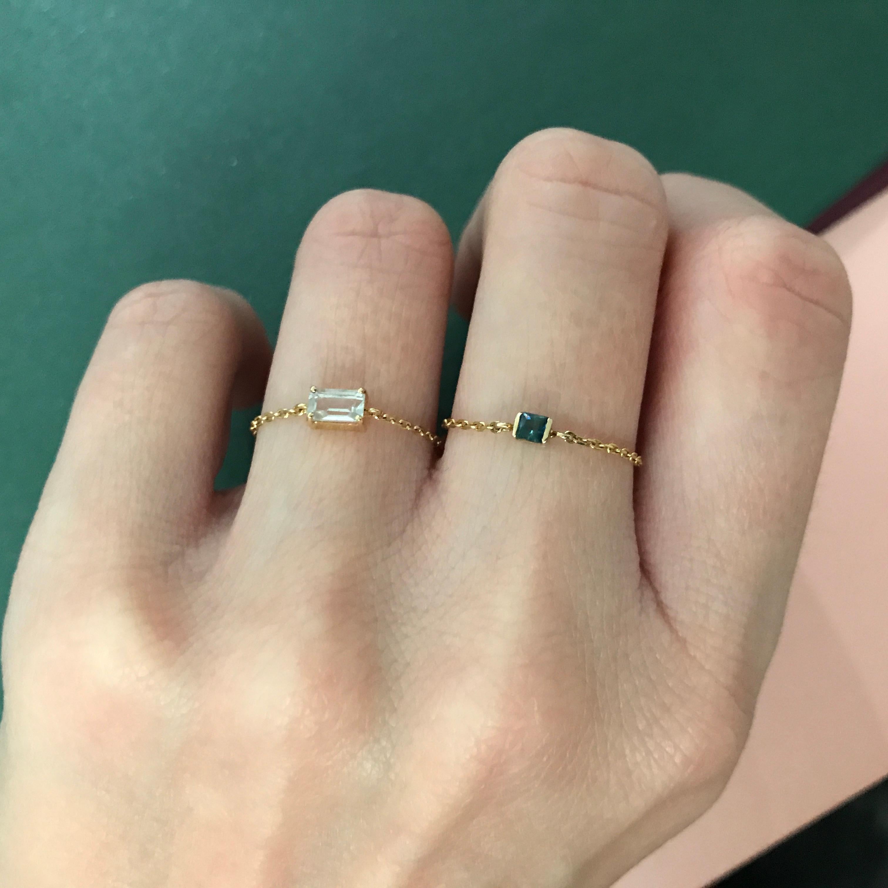 Modern YI Collection White Topaz Chain Ring For Sale