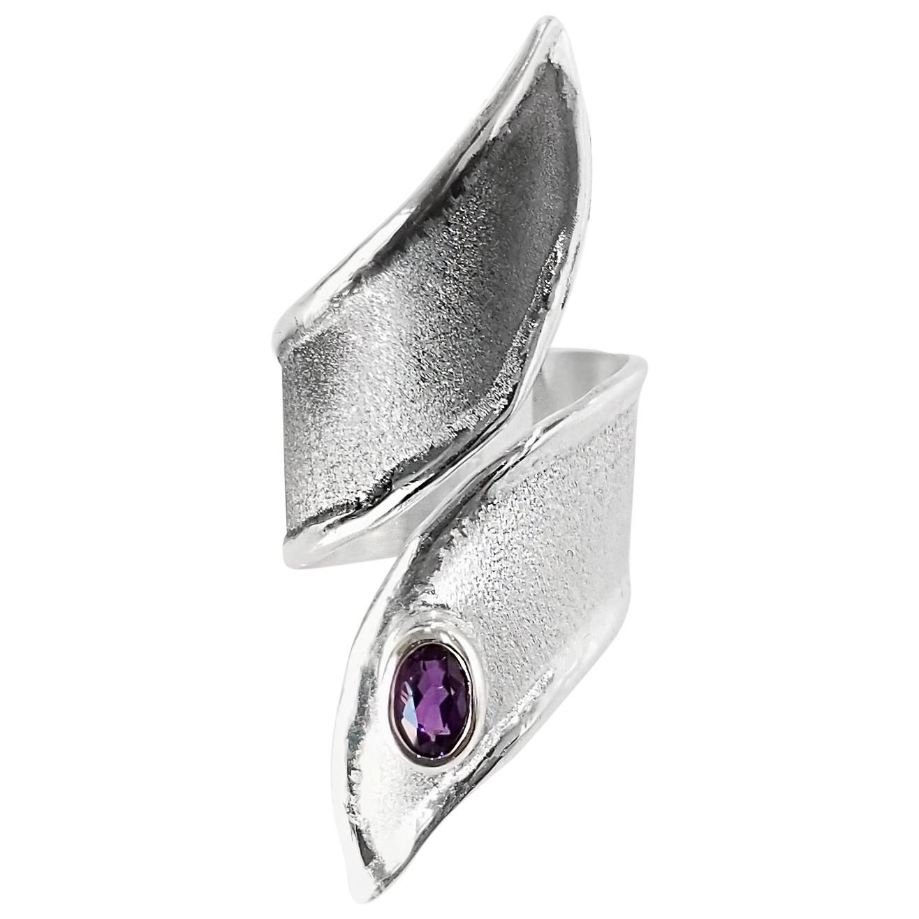 Yianni Creations, verstellbarer langer Ring, Amethyst, feines Silber und schwarzes Rhodium