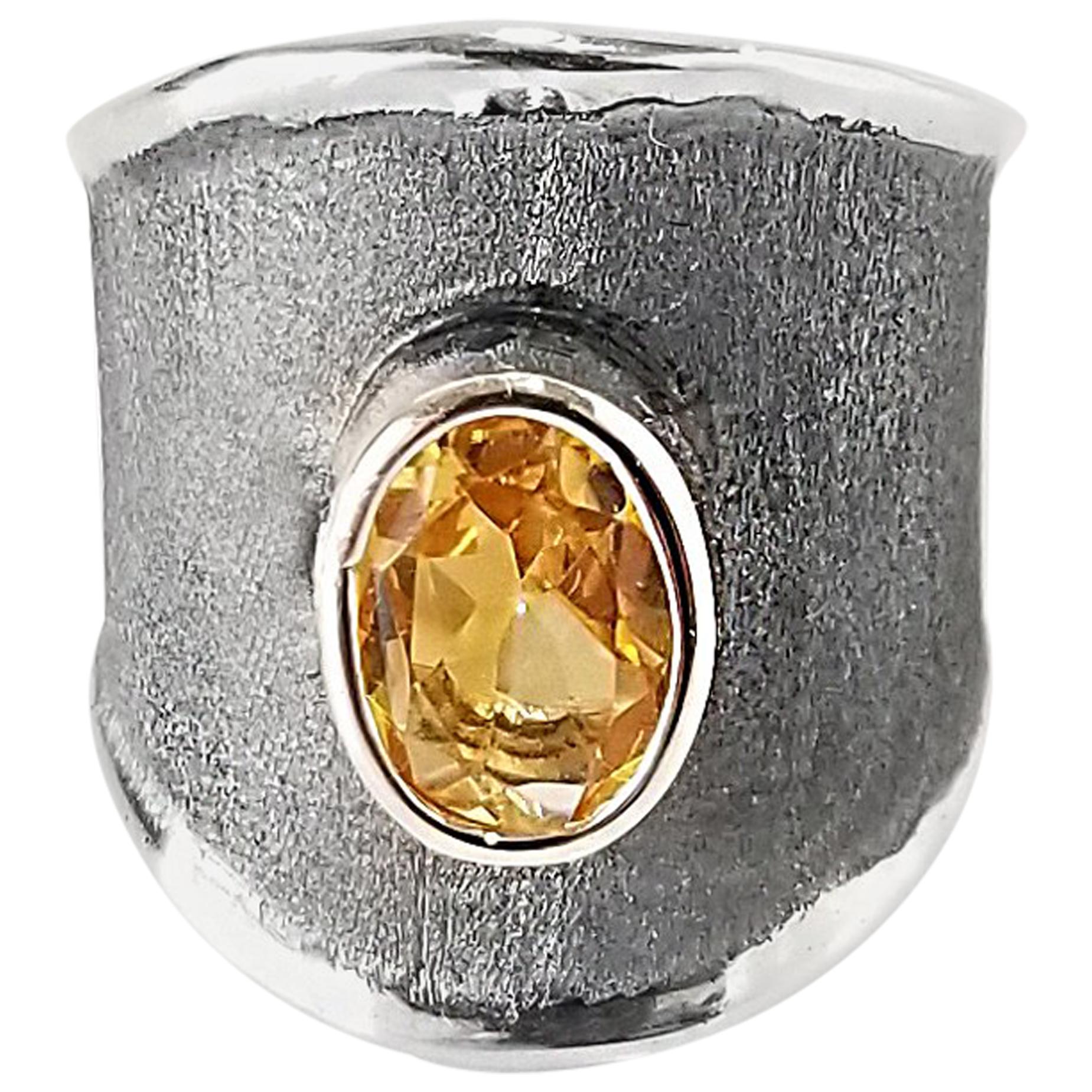 Yianni Creations Bague à large anneau en argent fin et rhodium noir oxydé avec citrine