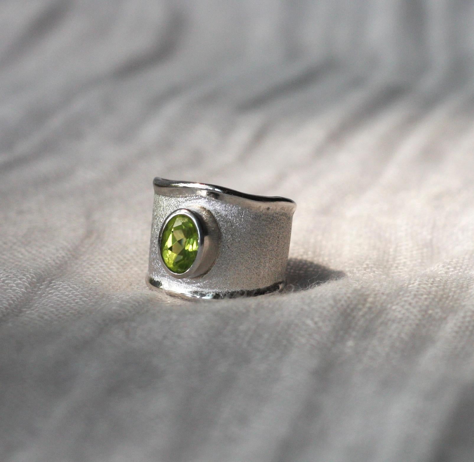 Oval Cut Yianni Creations Peridot Fine Silver and Palladium Adjustable Wide Band Ring For Sale