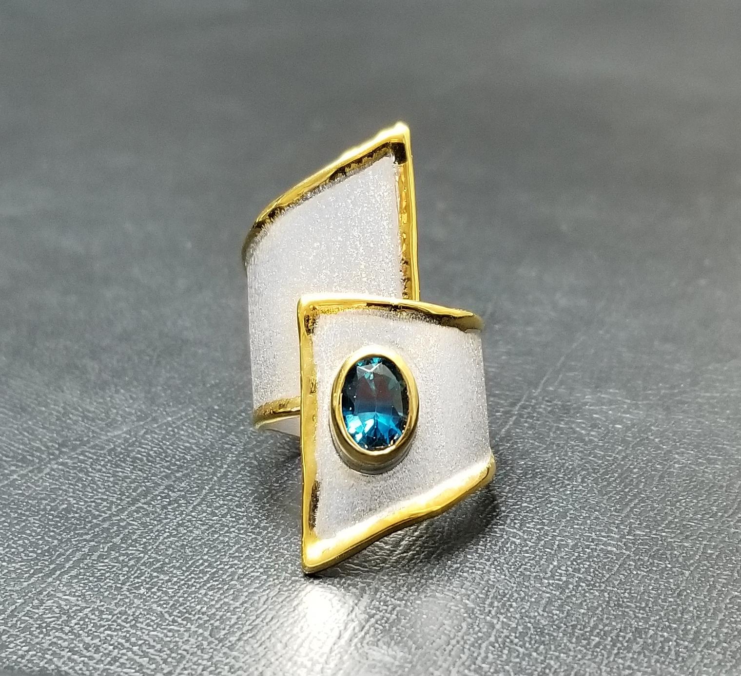 Yianni Creations Verstellbarer Ring mit breitem Band aus blauem Topas, feinem Silber und Palladium im Angebot 3
